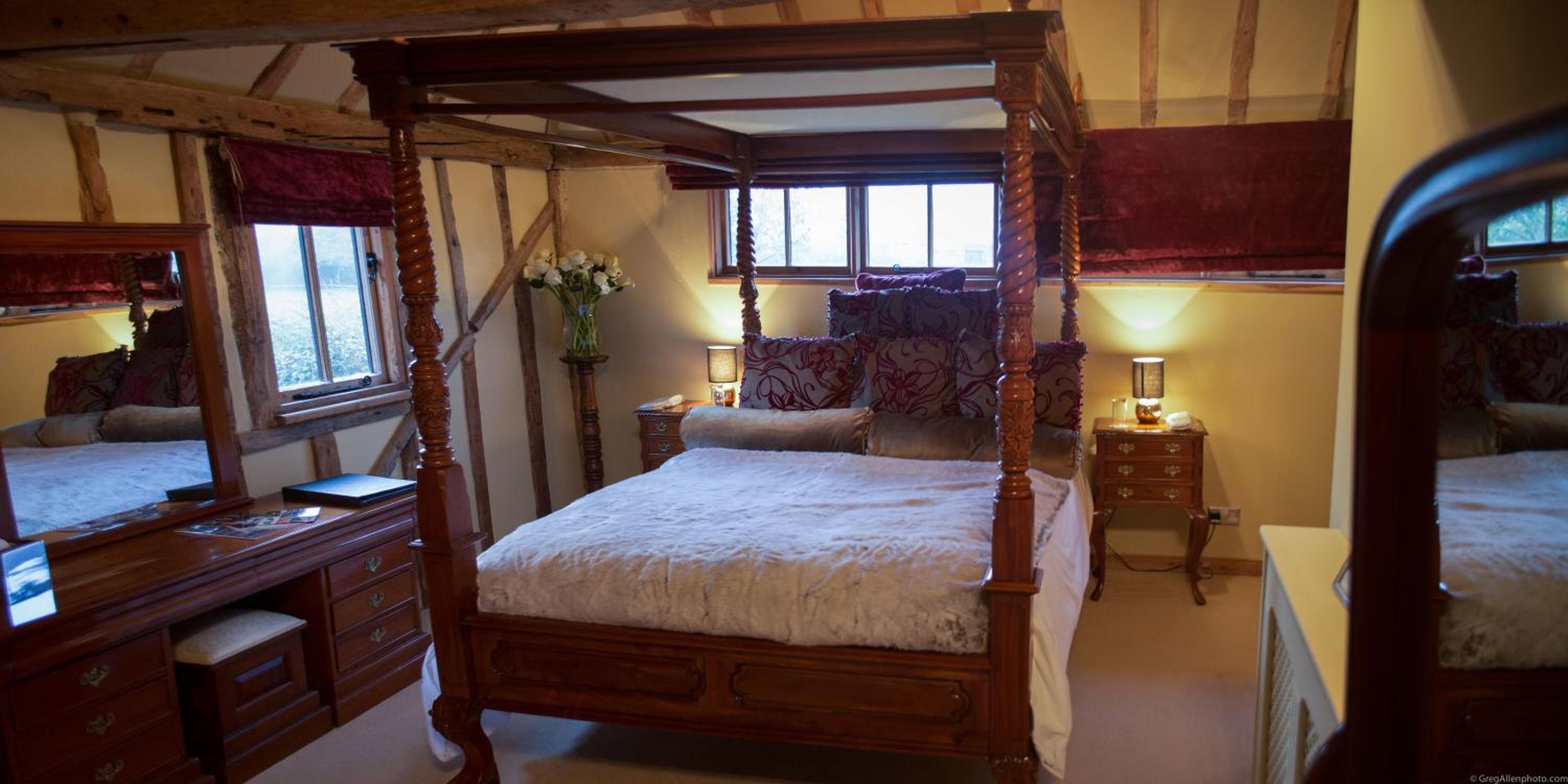 Executive Suite - Photo 3
