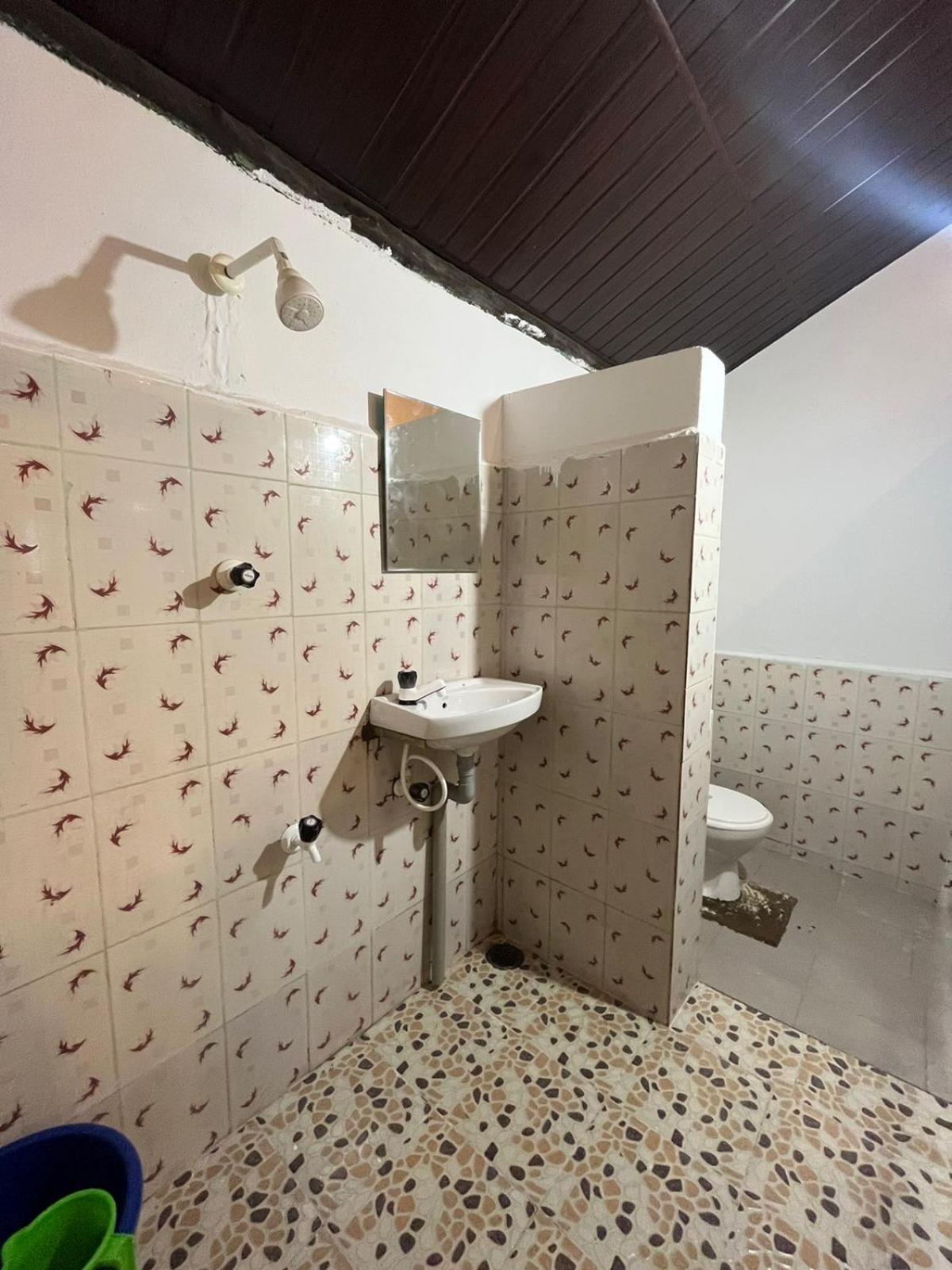 Deluxe Room - Photo 23