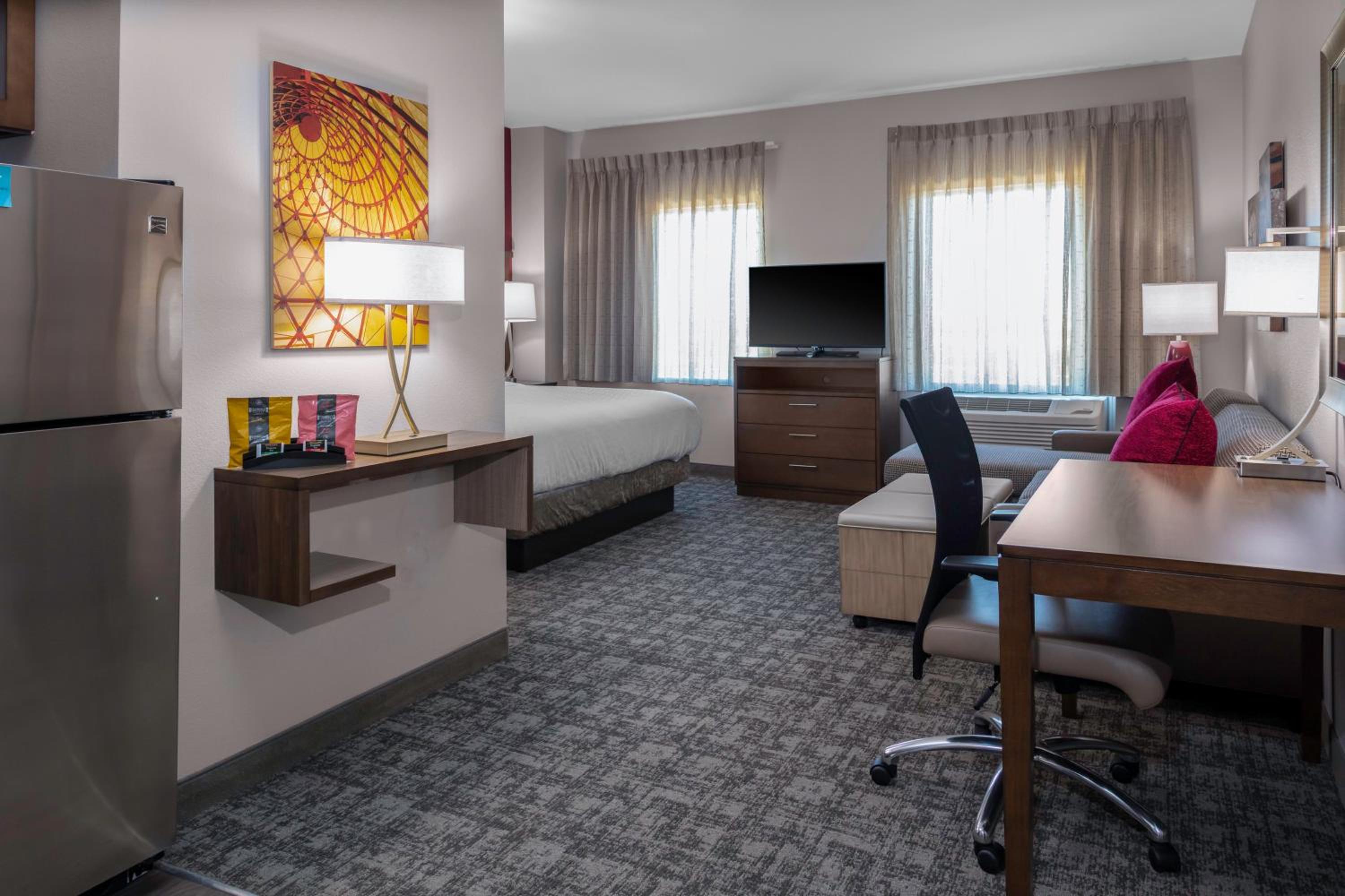 King Studio Suite - Photo 3