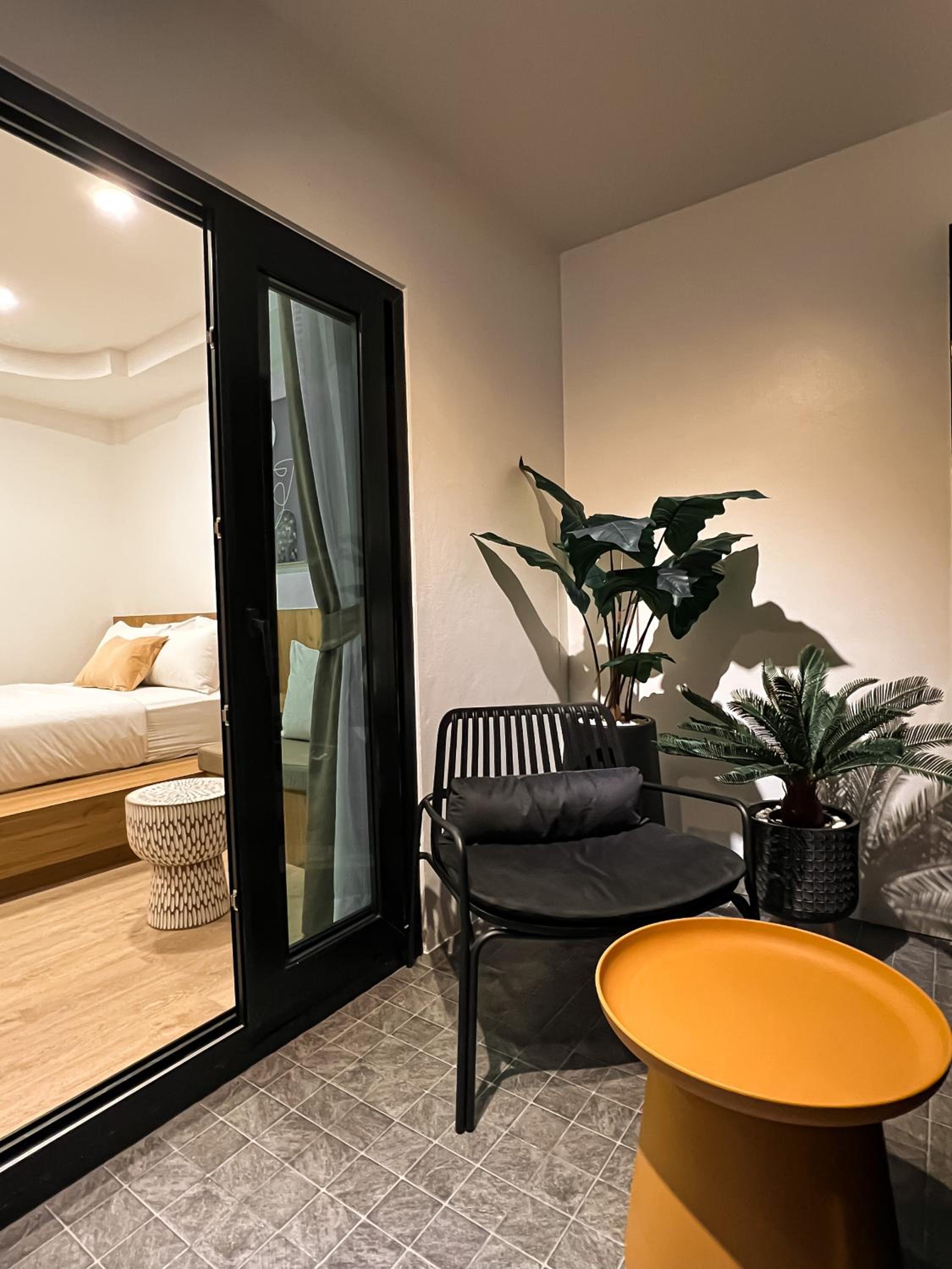 Deluxe Queen Room - Photo 3