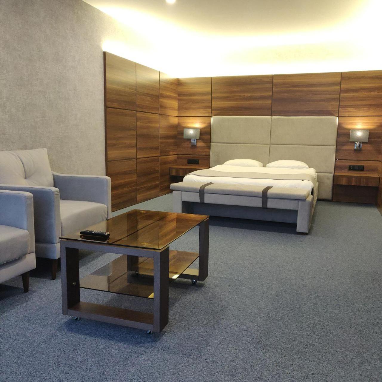 Family Suite with Balcony photo 3