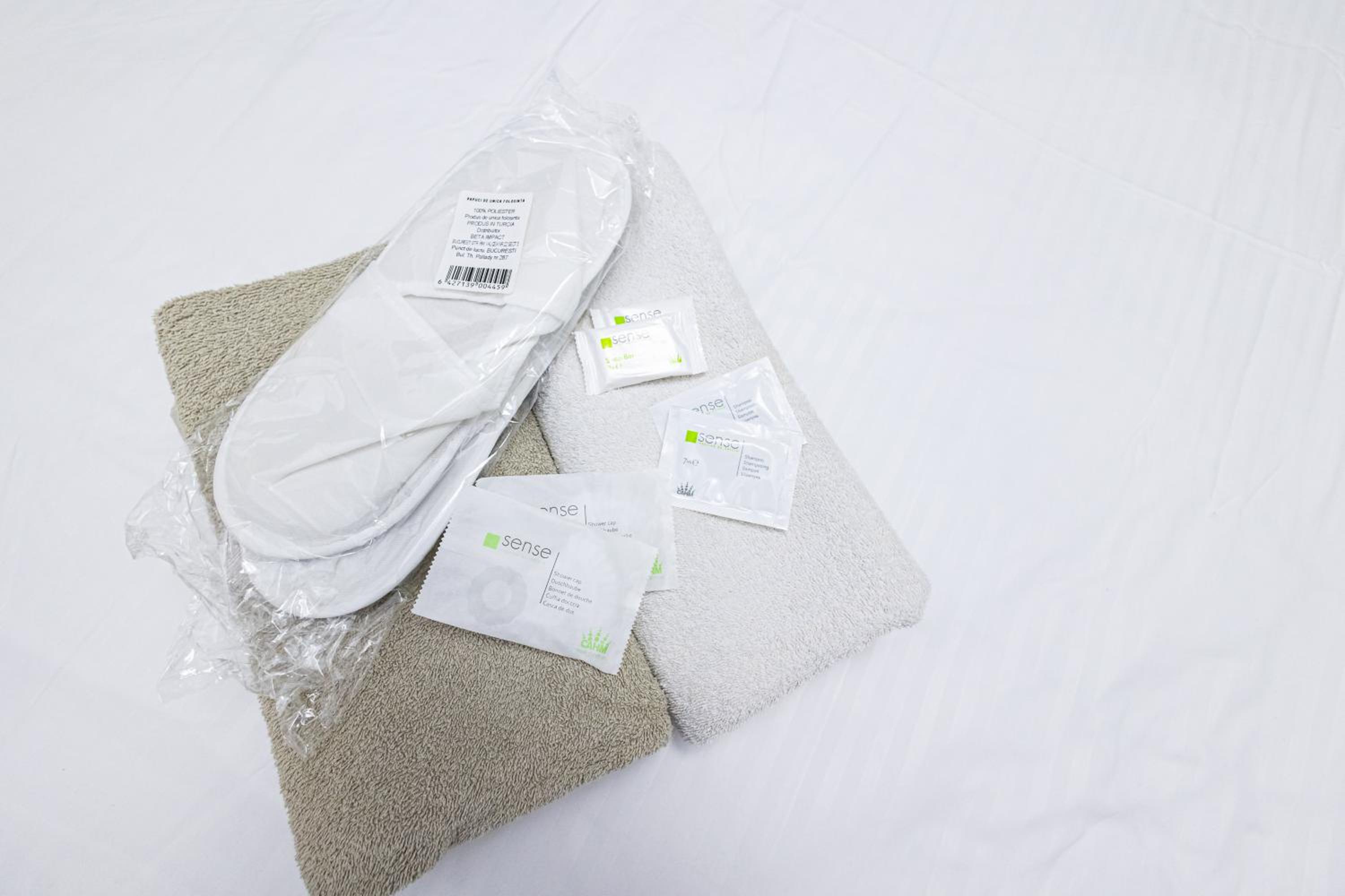 Deluxe Double Room - Photo 7