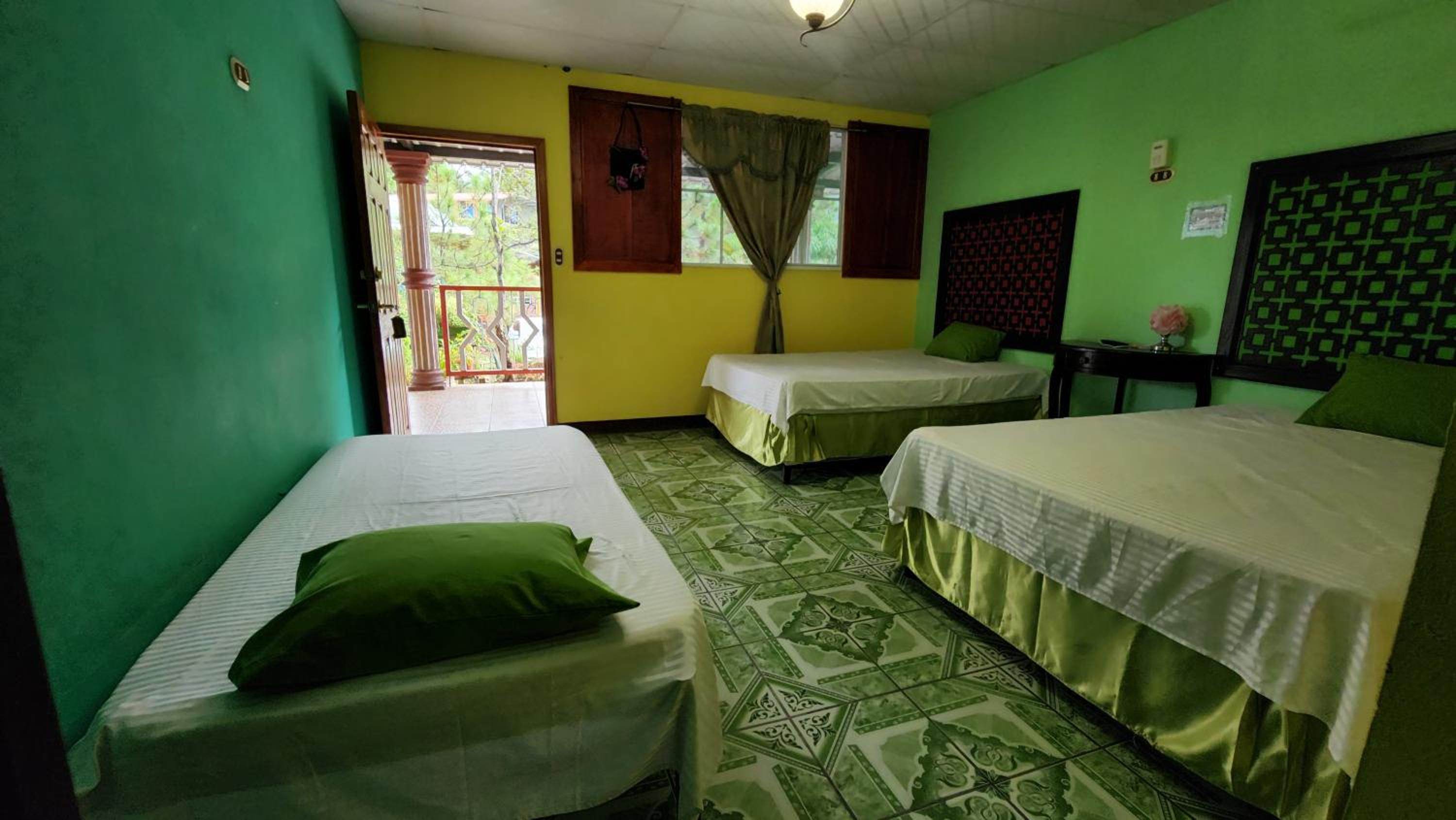 Triple Room photo 2