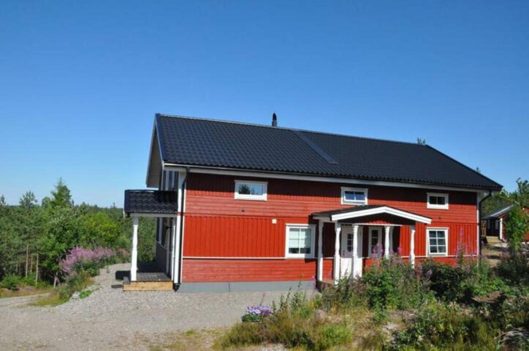 Four-Bedroom House - Photo 86