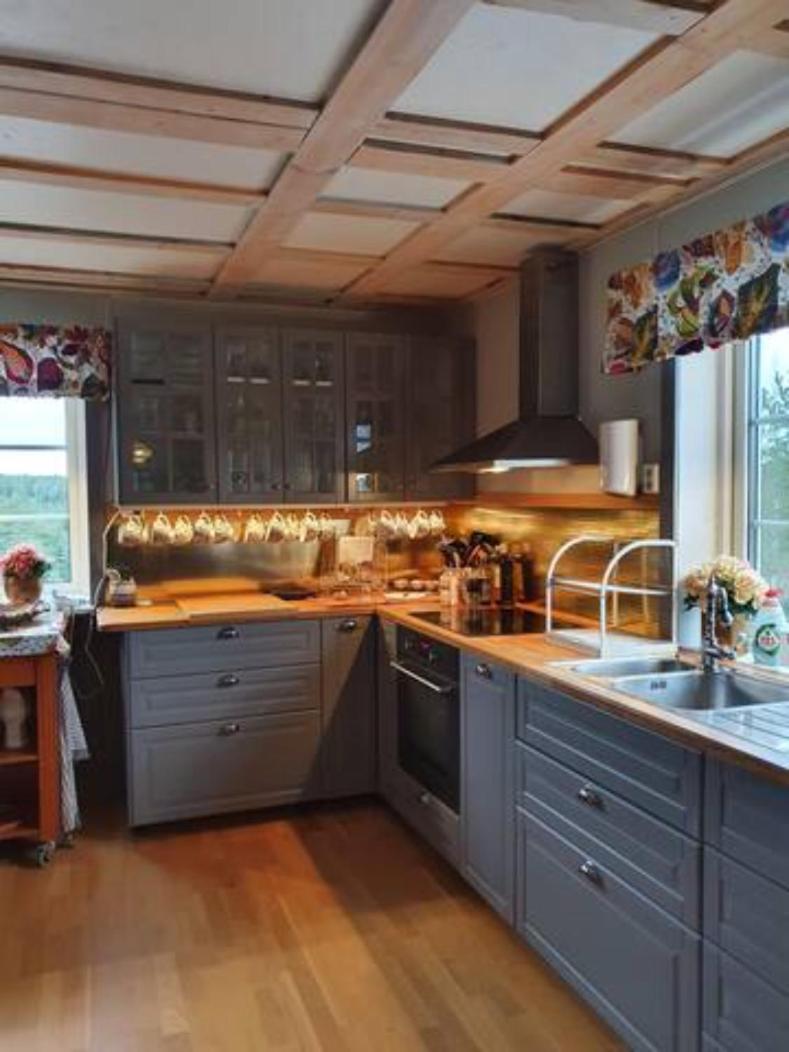 Four-Bedroom House - Photo 85