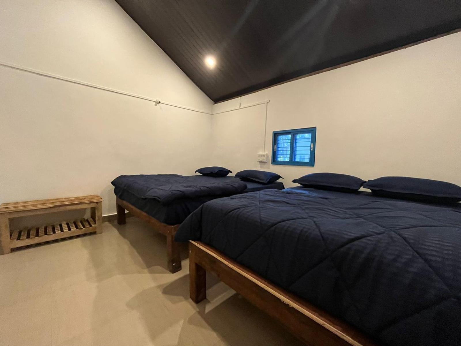 Quadruple Room - Photo 1