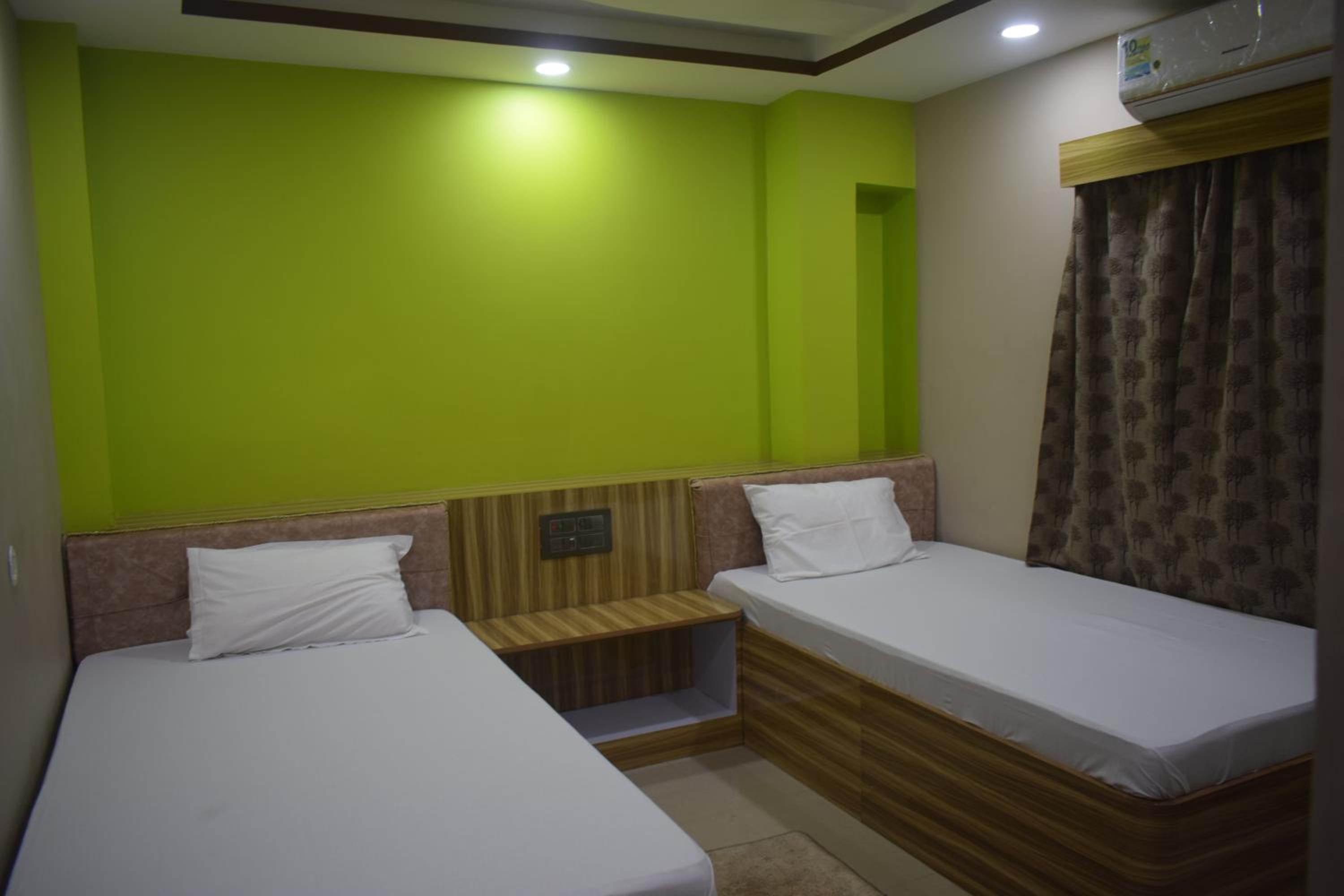 Deluxe Double or Twin Room - Photo 4