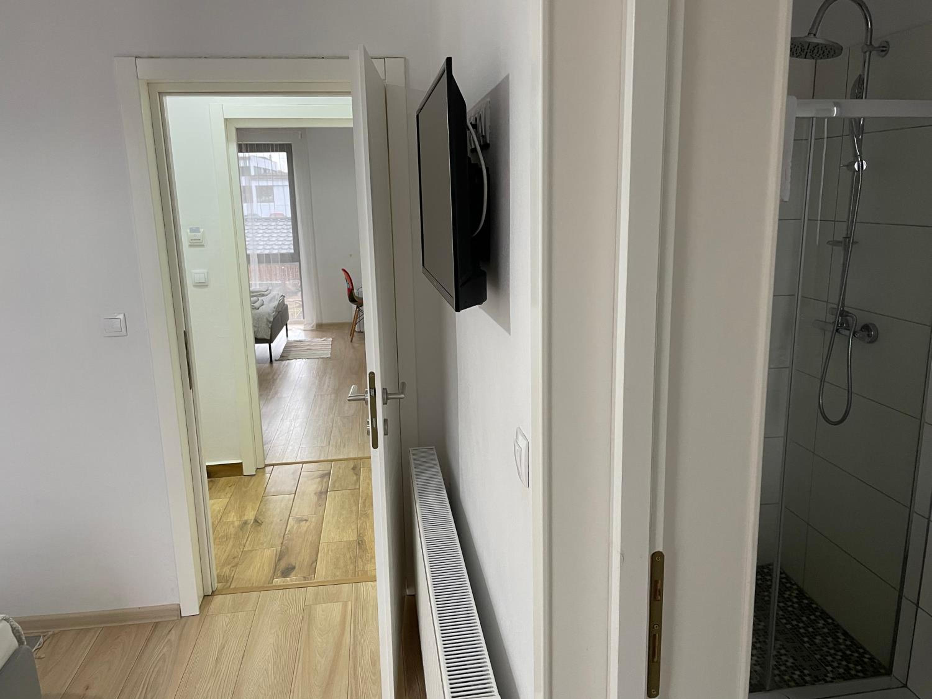 Two-Bedroom Apartment - Photo 5