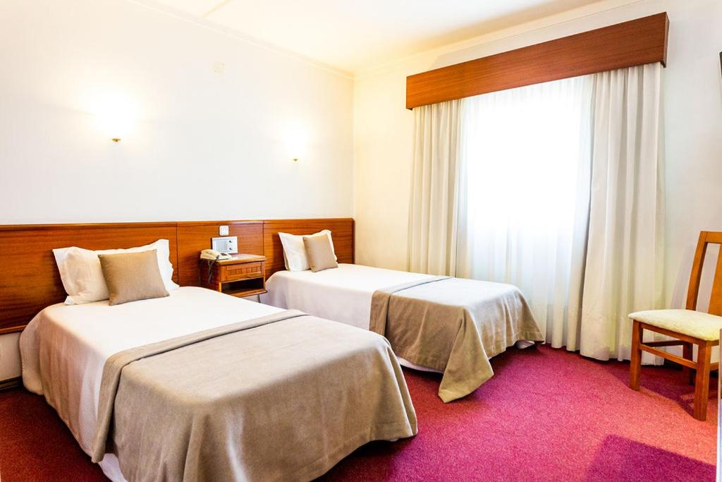 Twin Room - Photo 6