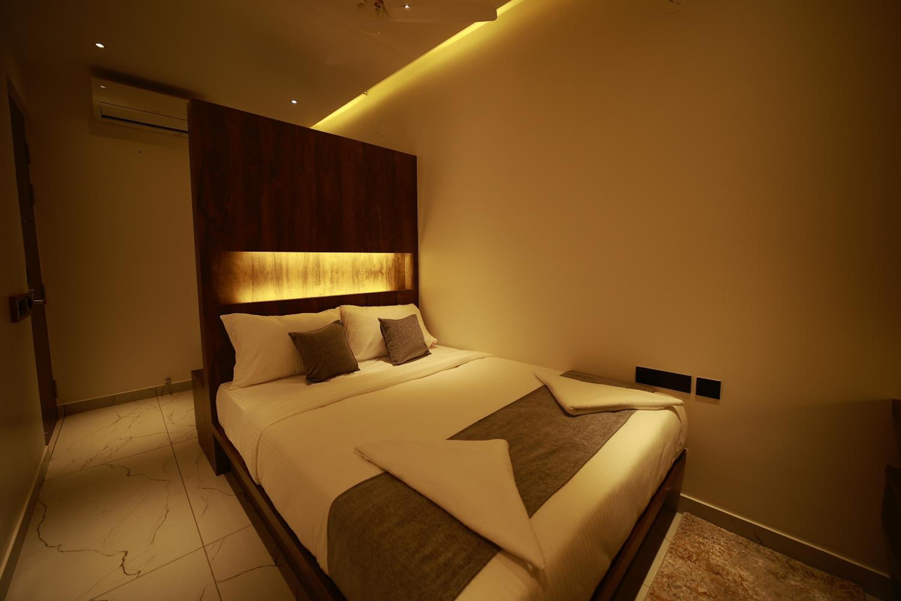 Deluxe Double Room photo 3