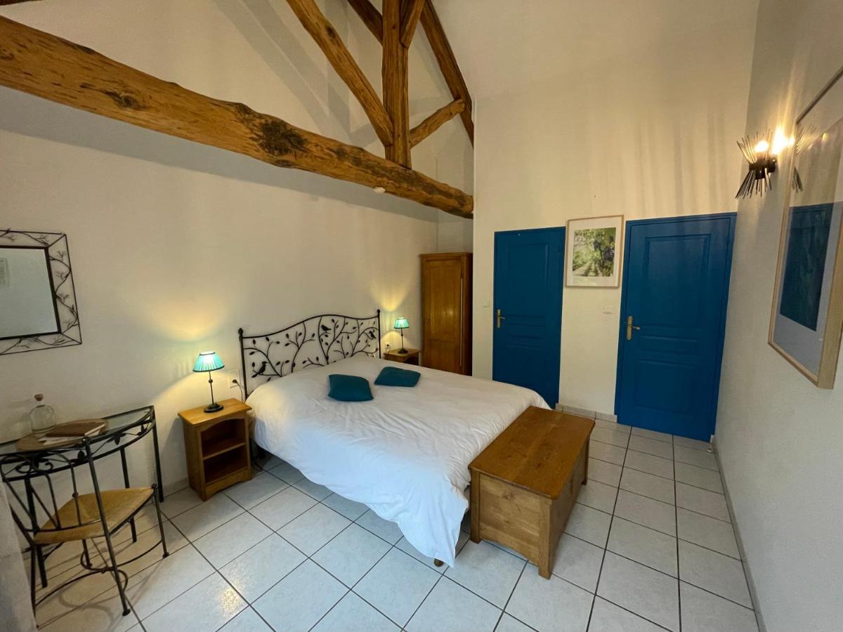 Deluxe Room (2 Adults + 1 Child) photo 2