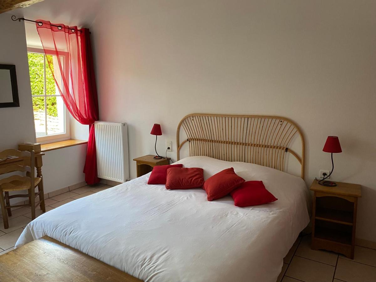 Deluxe Room (2 Adults + 1 Child) photo 3