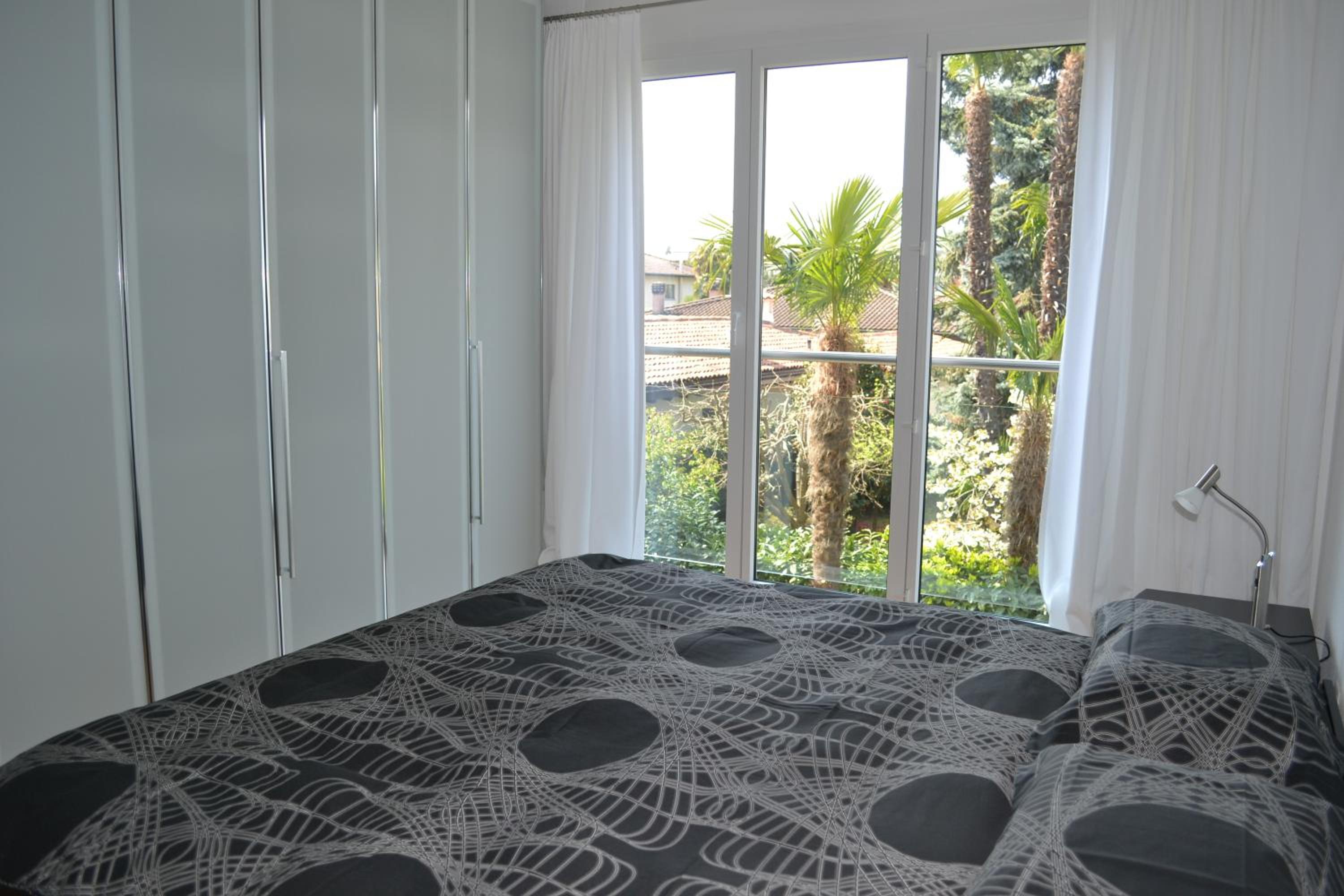 Apartment with Balcony photo 1