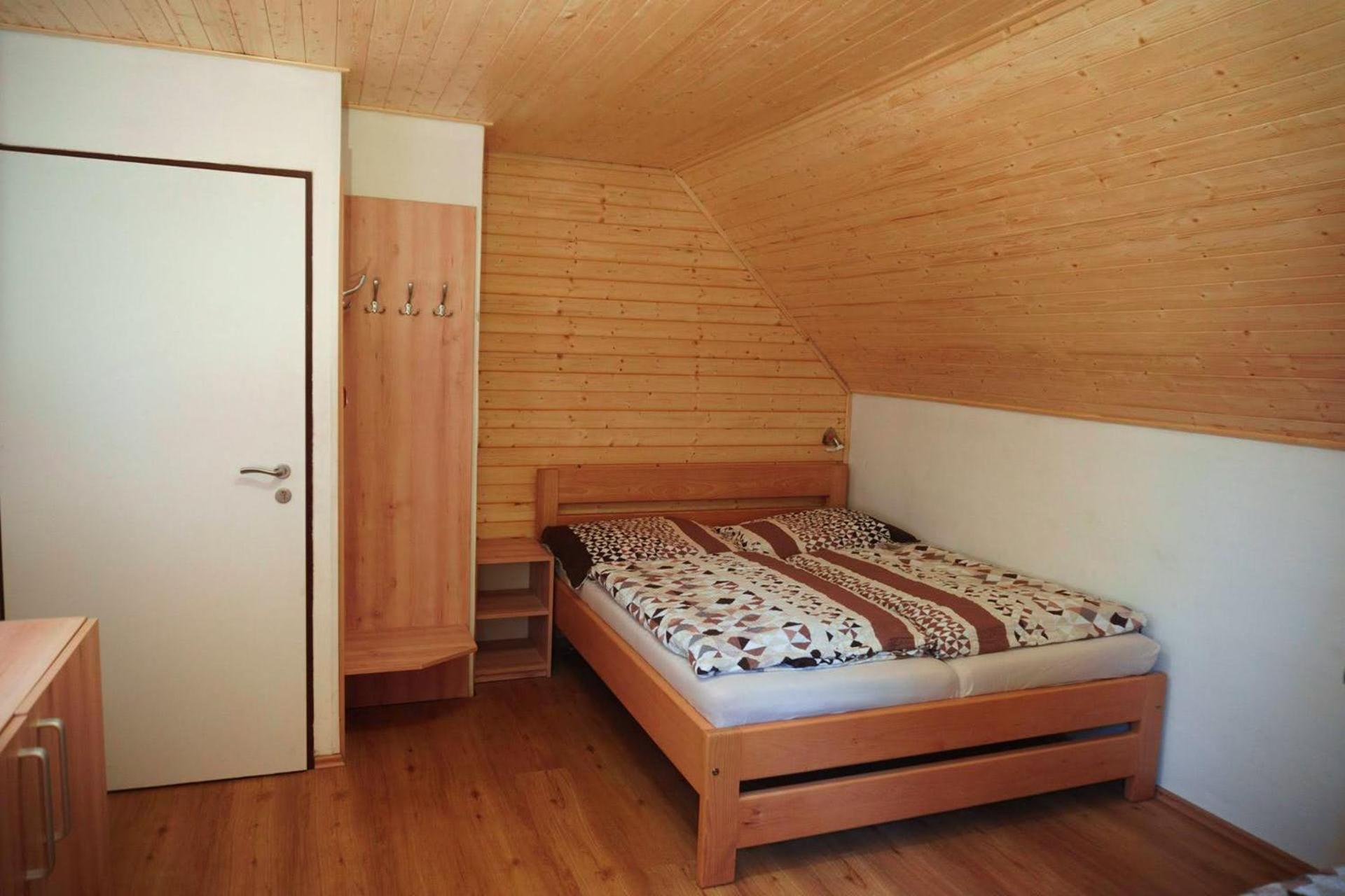 Seven-Bedroom House photo 1