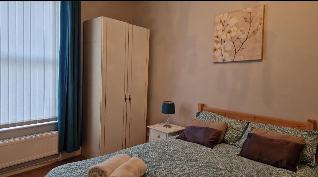 Deluxe King Room - Photo 3