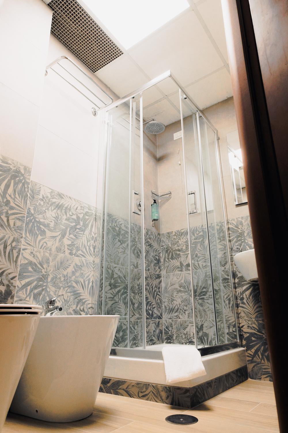 Triple Room with Private Bathroom photo 3
