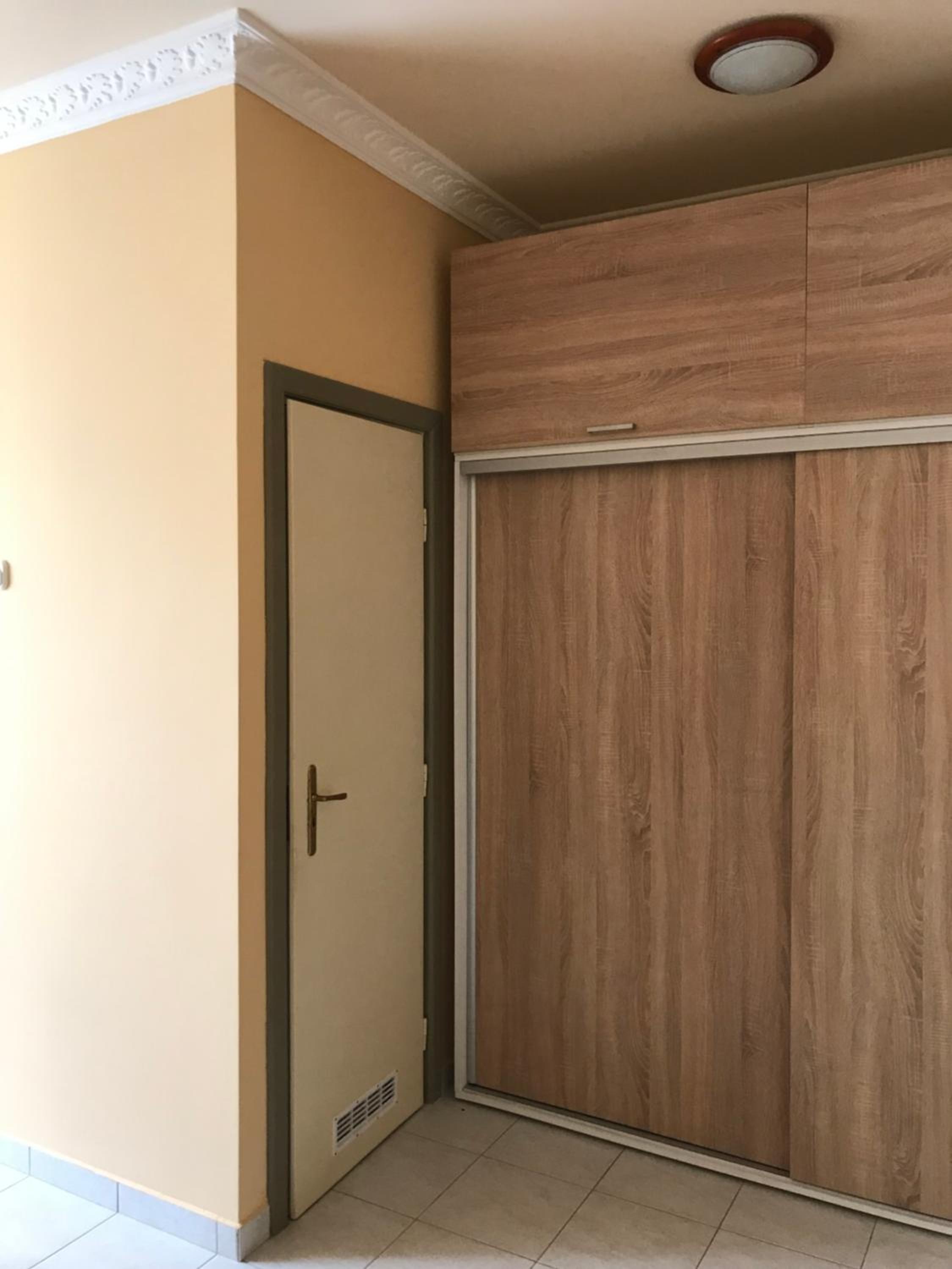 Standard Twin Room - Photo 6