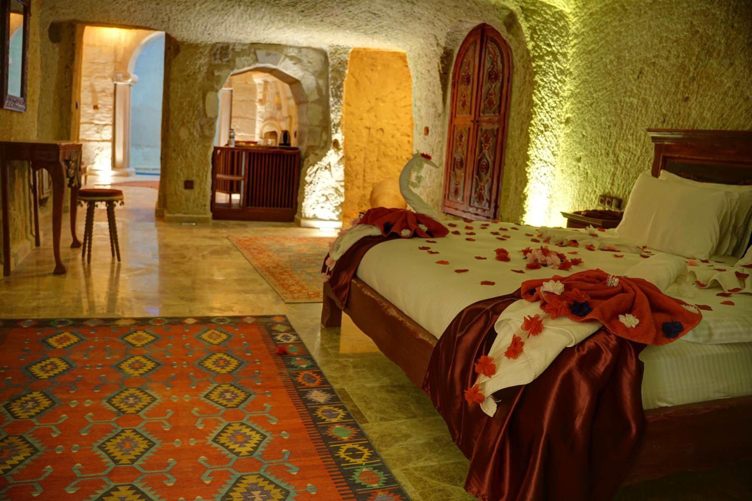 Junior Suite with Private Pool - Photo 12