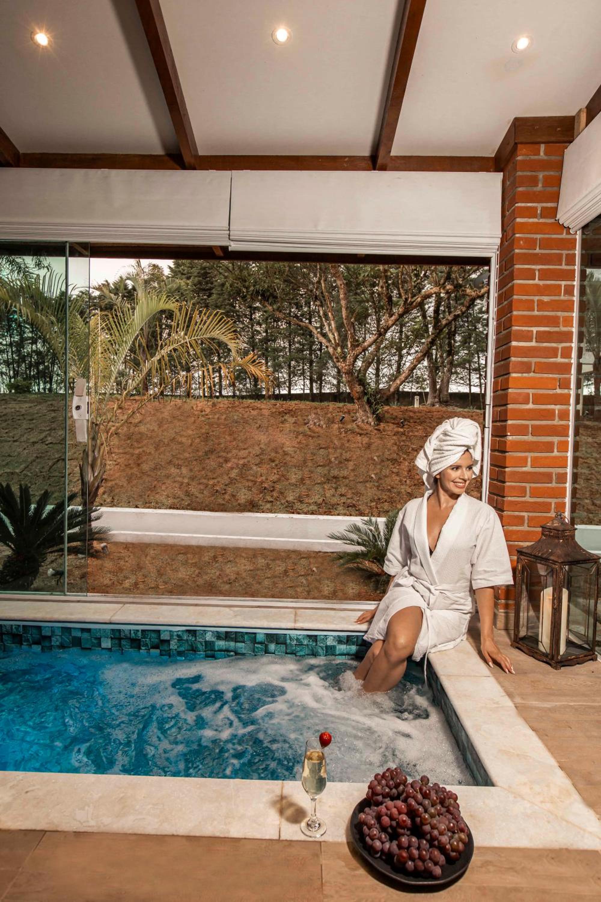 Suite with Private Pool photo 3