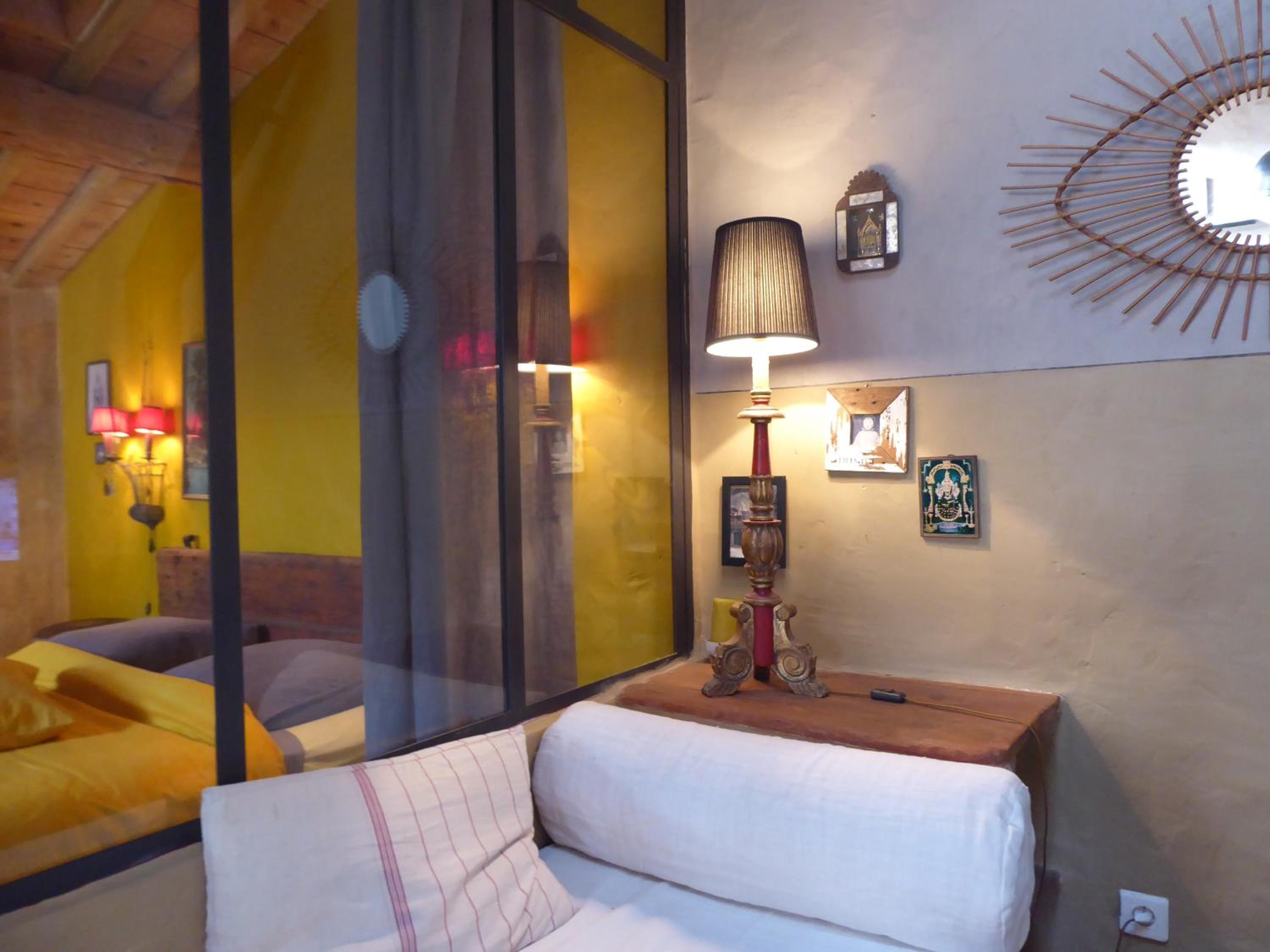 Two-Bedroom House - Photo 19