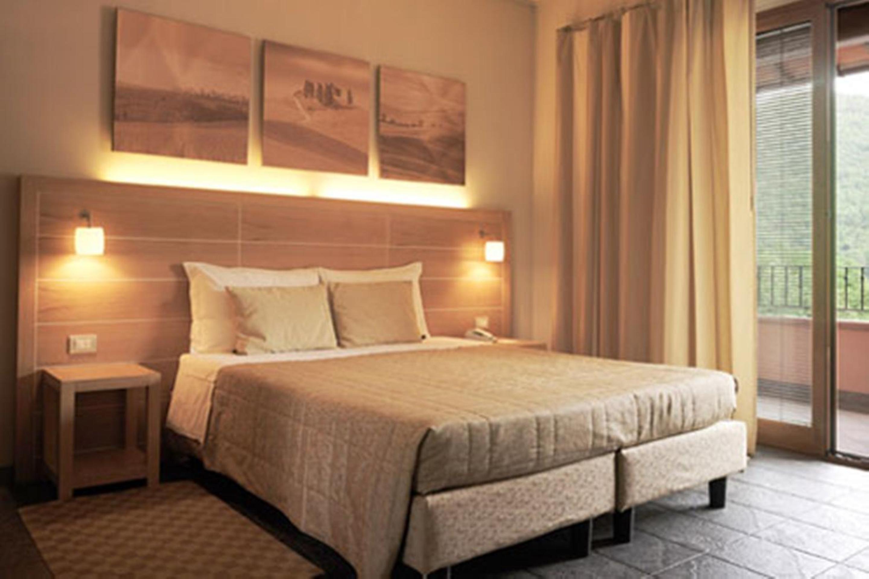 Double Room - Photo 4