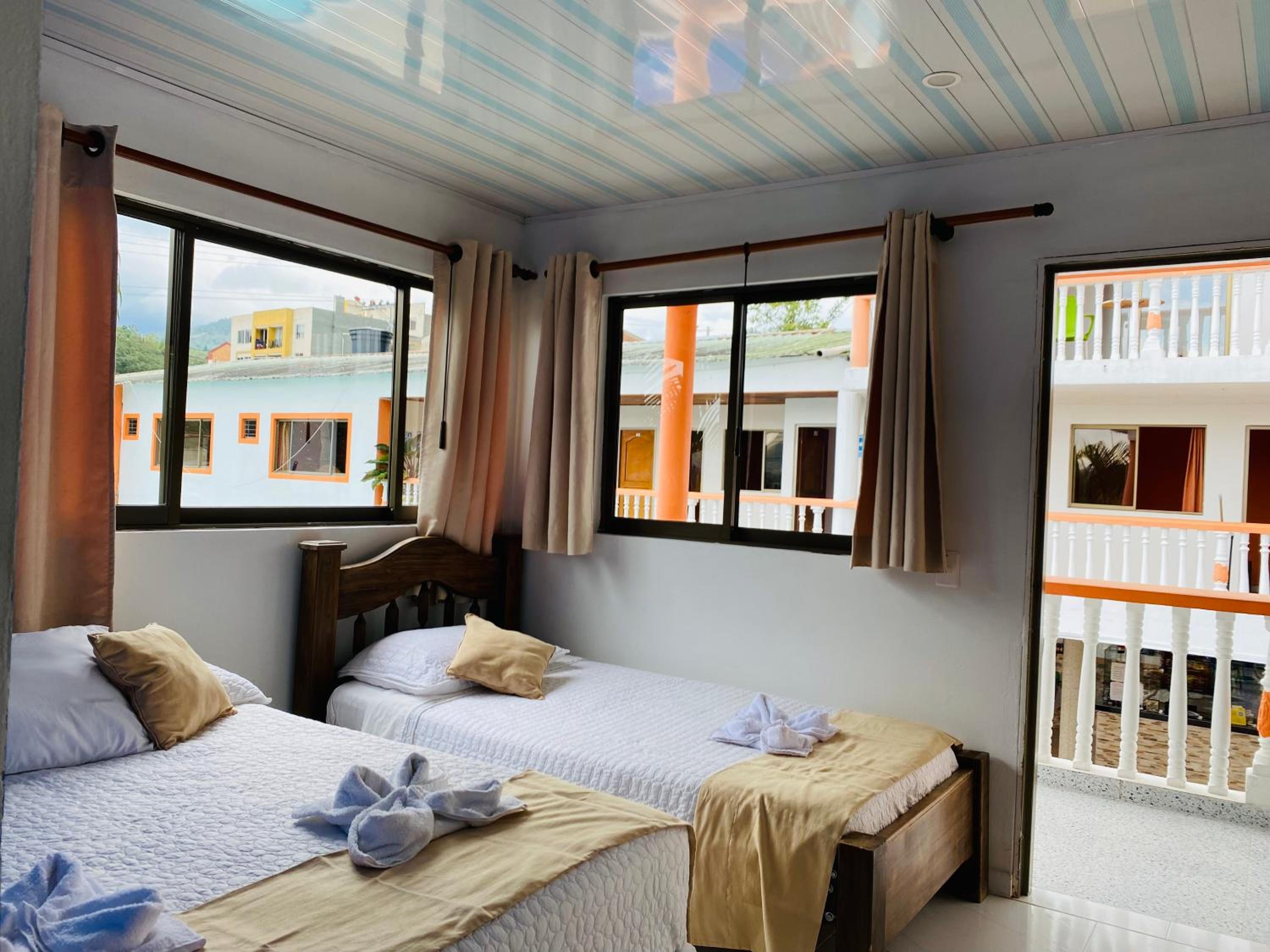 Basic Triple Room photo 2