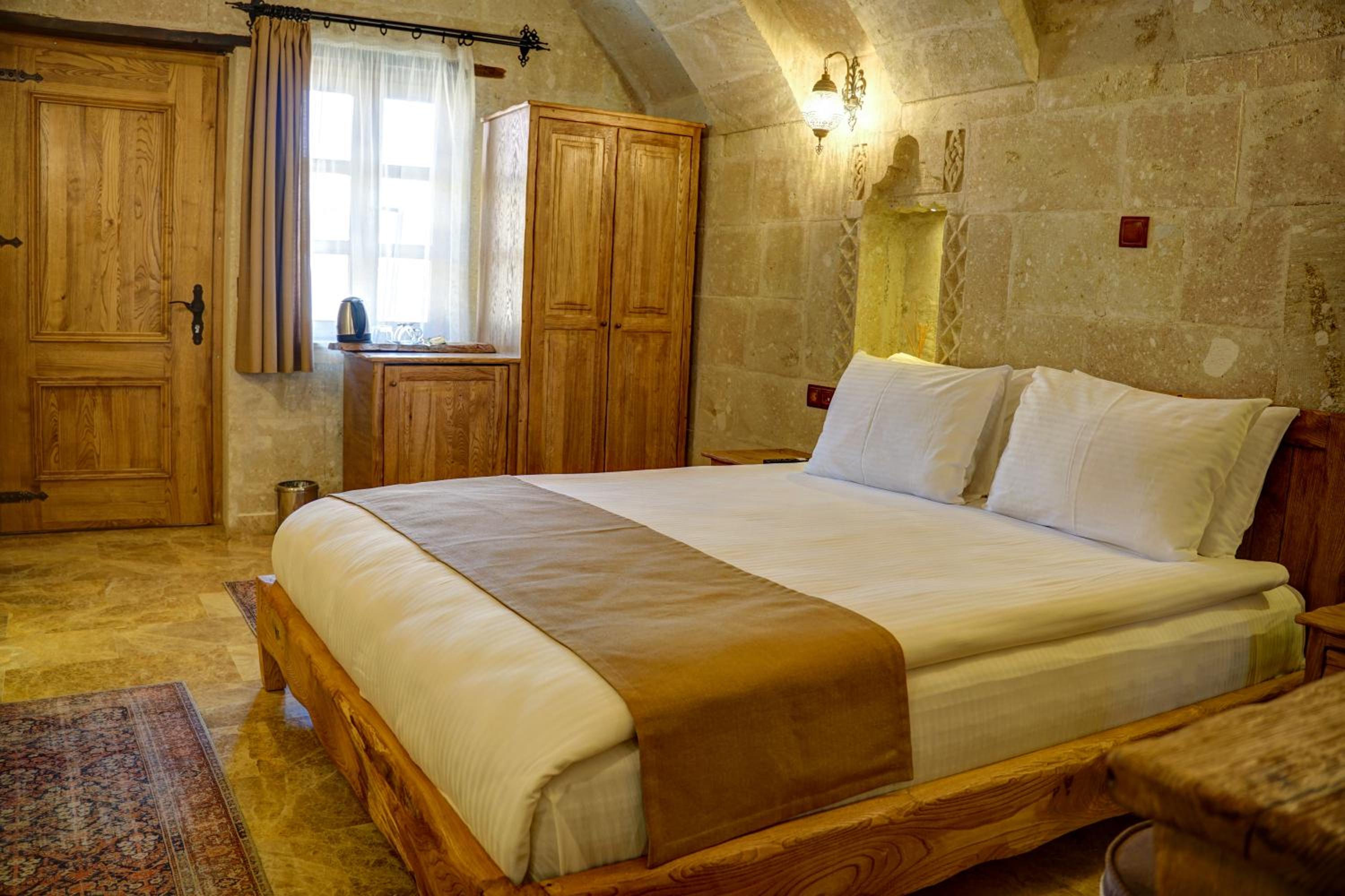 Deluxe Double Room - Photo 5