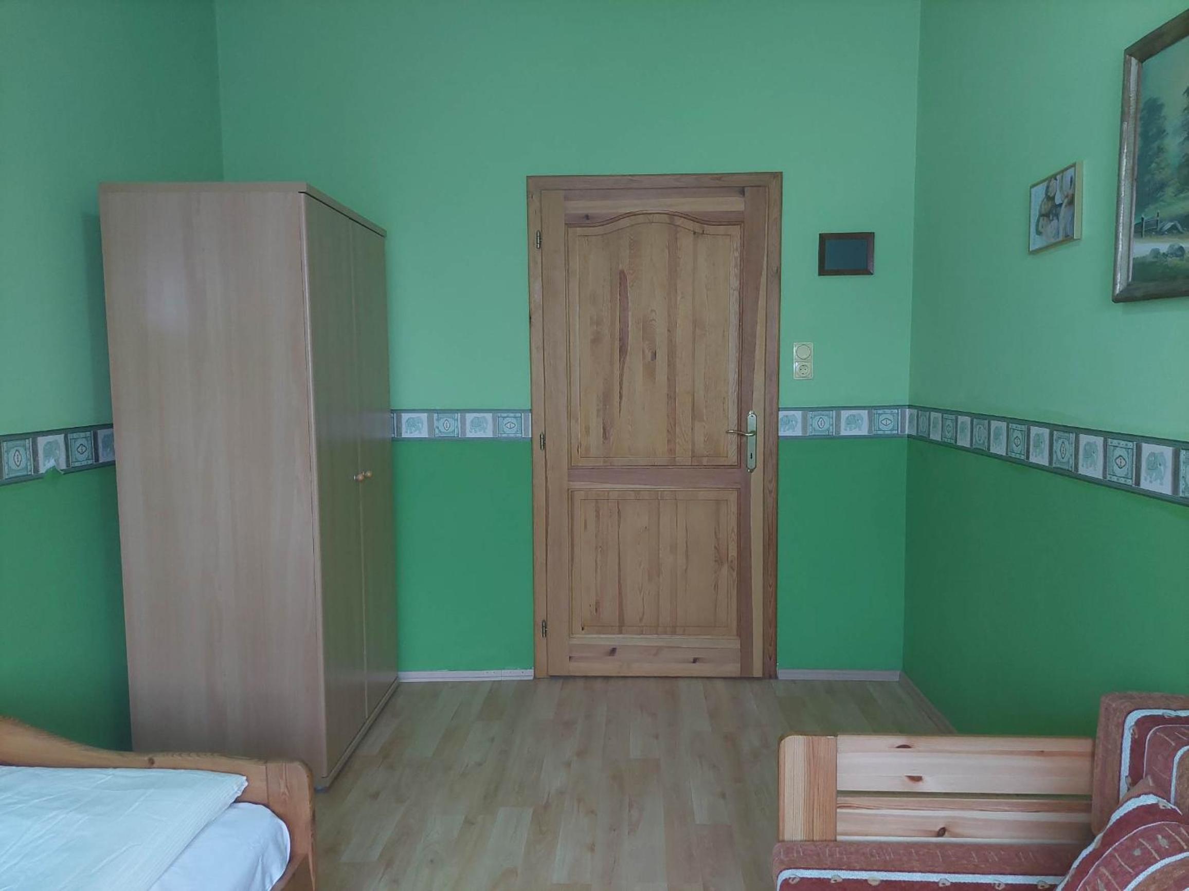 Three-Bedroom House photo 2