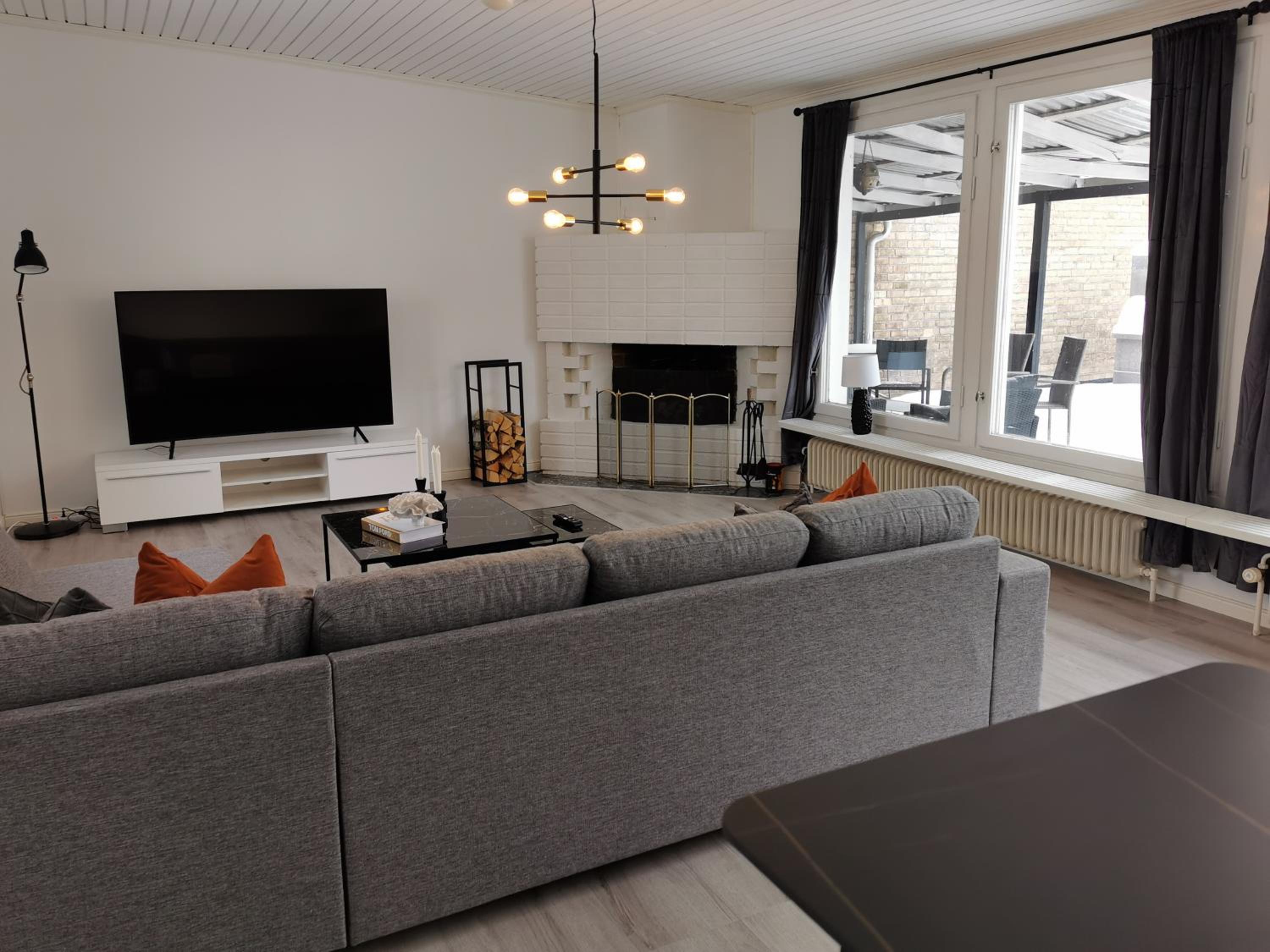 Three-Bedroom Villa photo 1