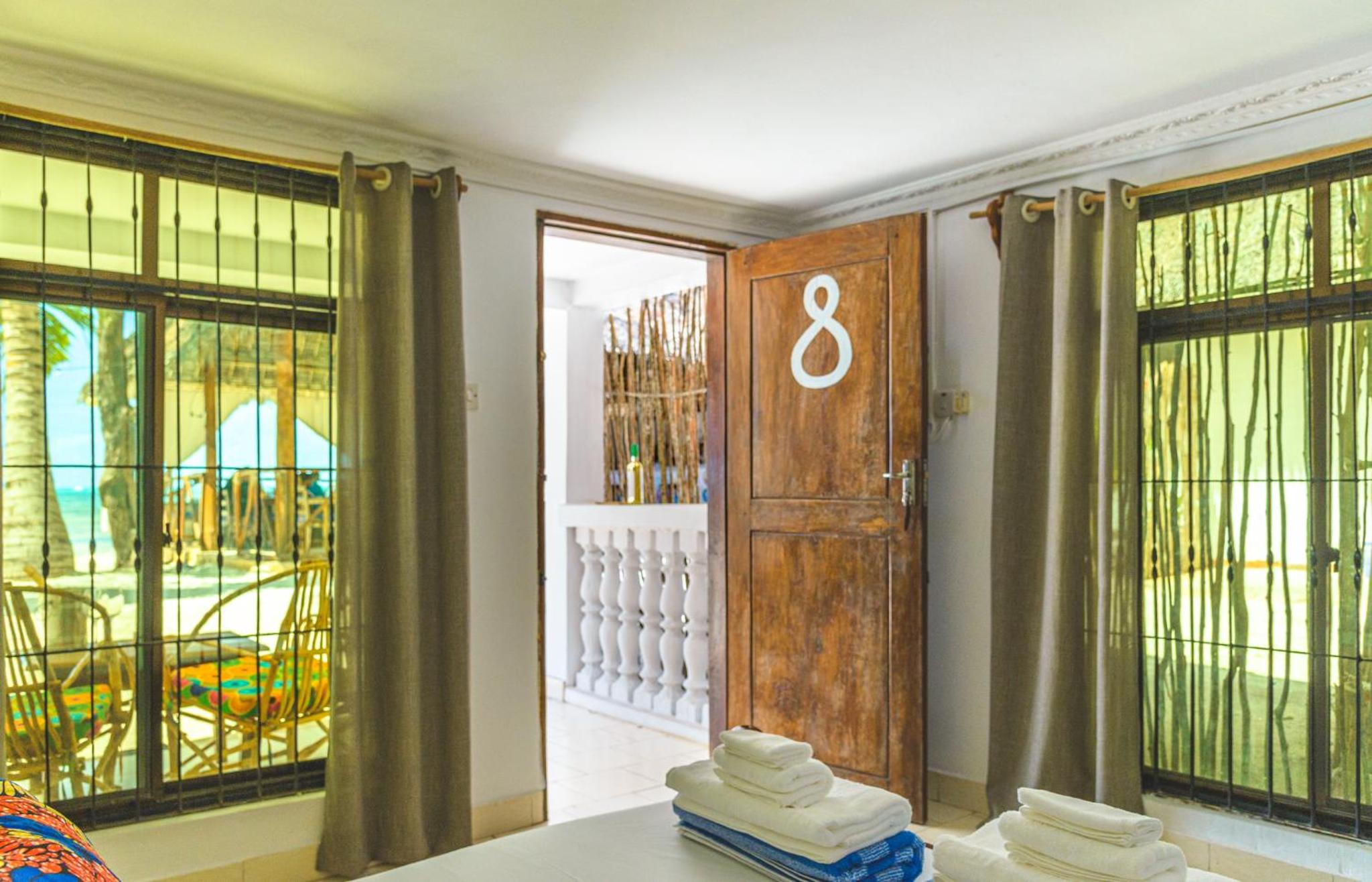 Double Room with Sea View - Photo 2