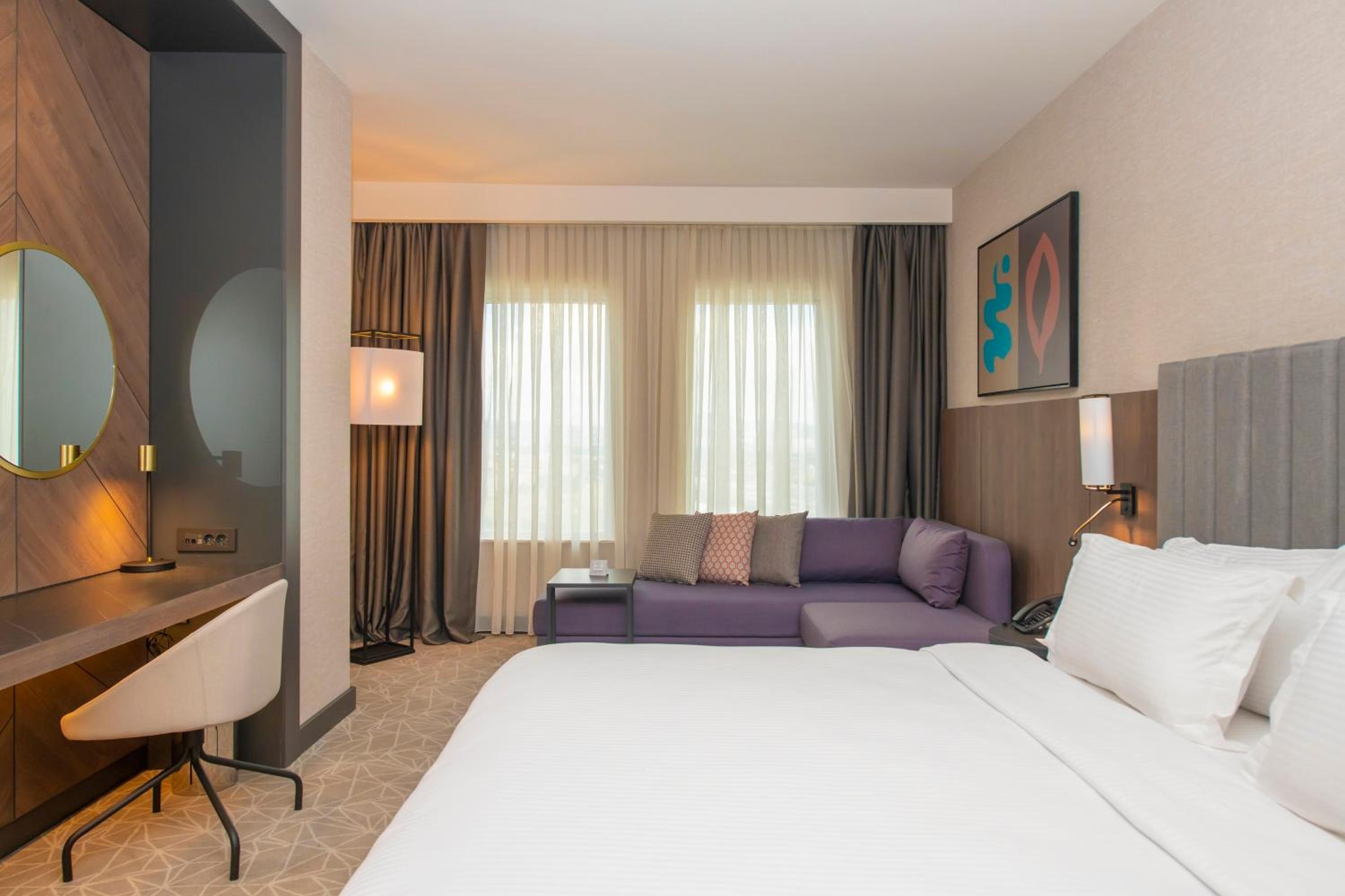 Standard King Room - Photo 1