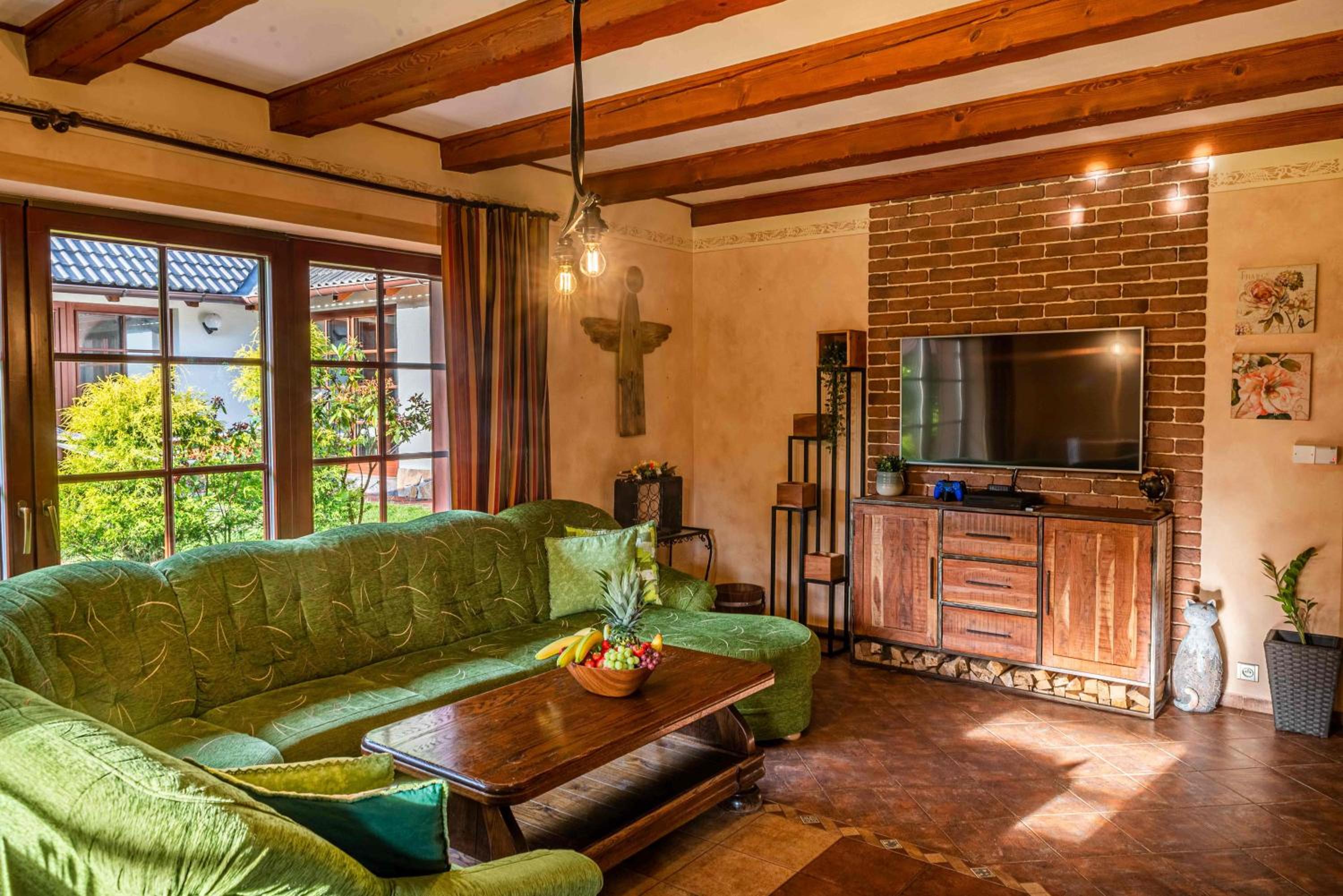 Villa photo 1