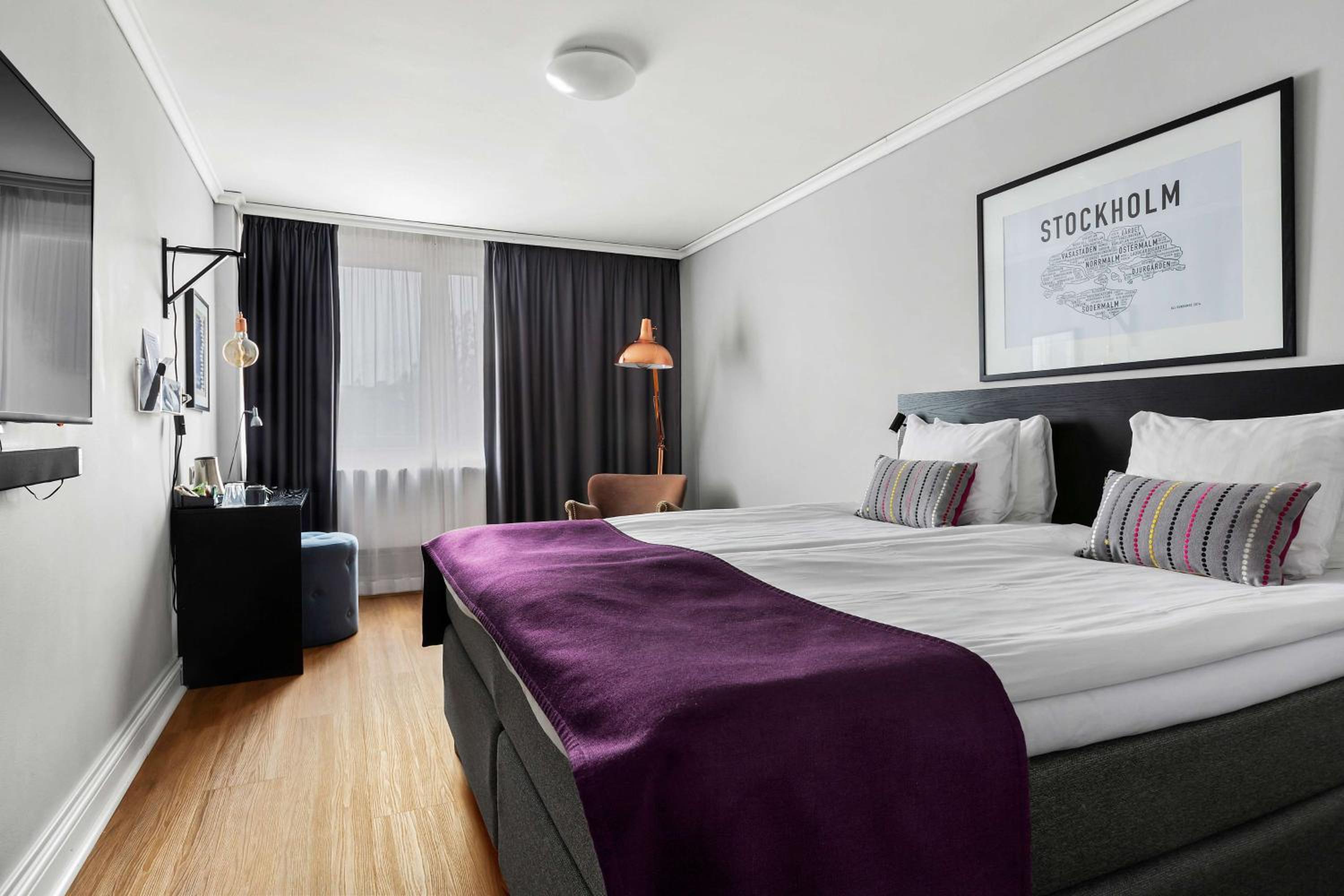 Standard Twin Room - Photo 4