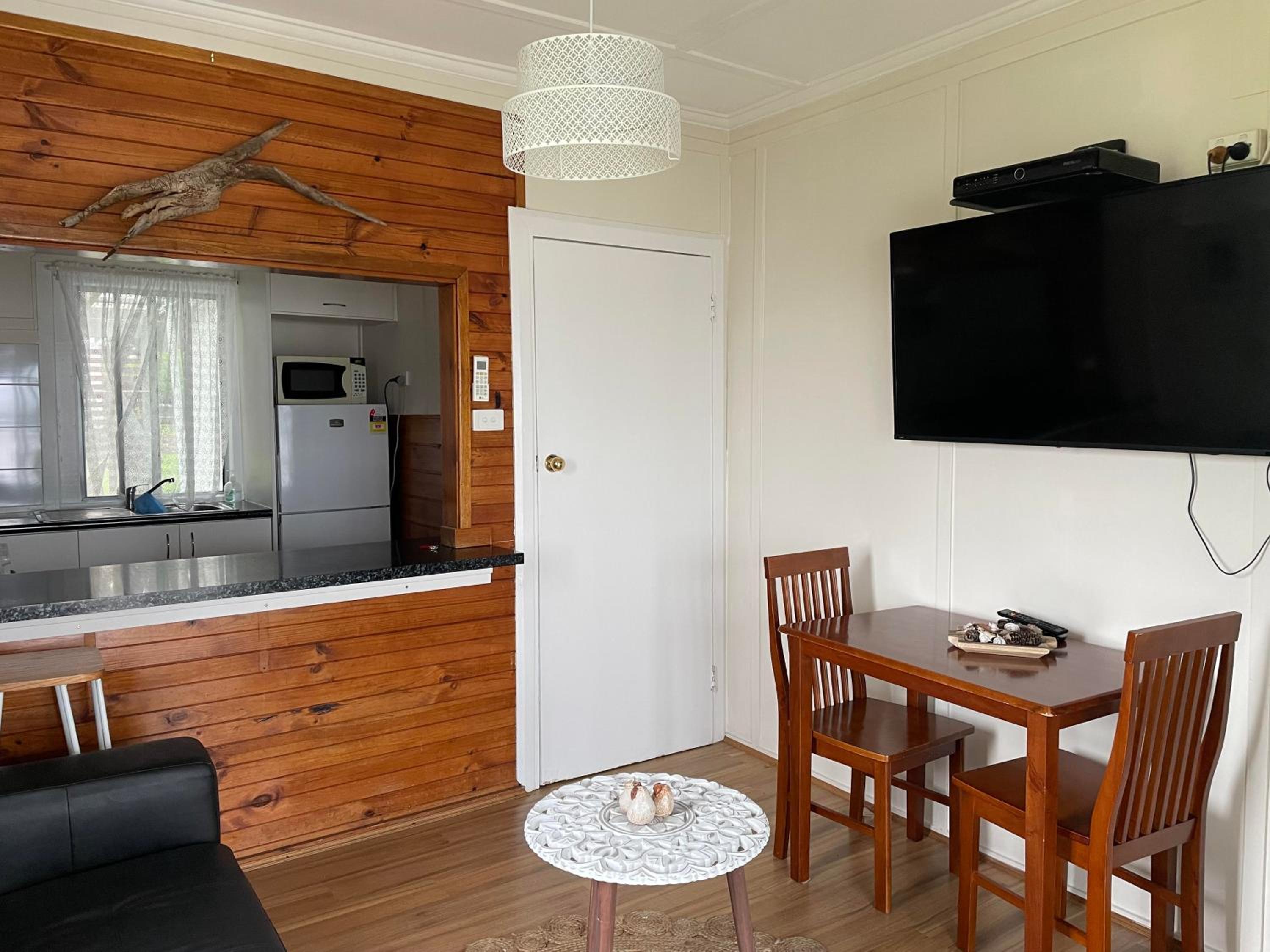 Cottage 1 photo 2