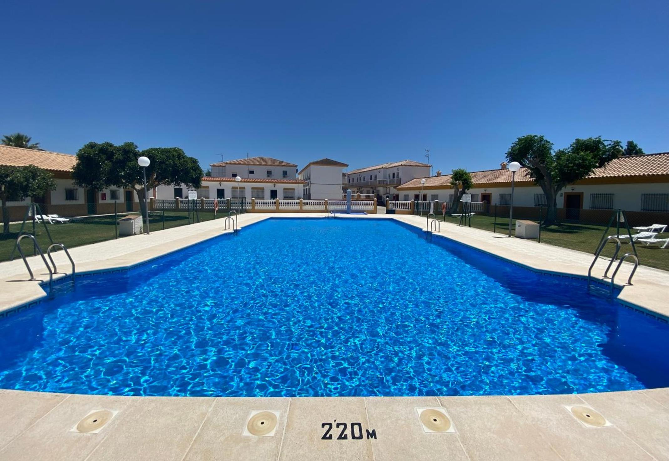 Twin Room with Pool View