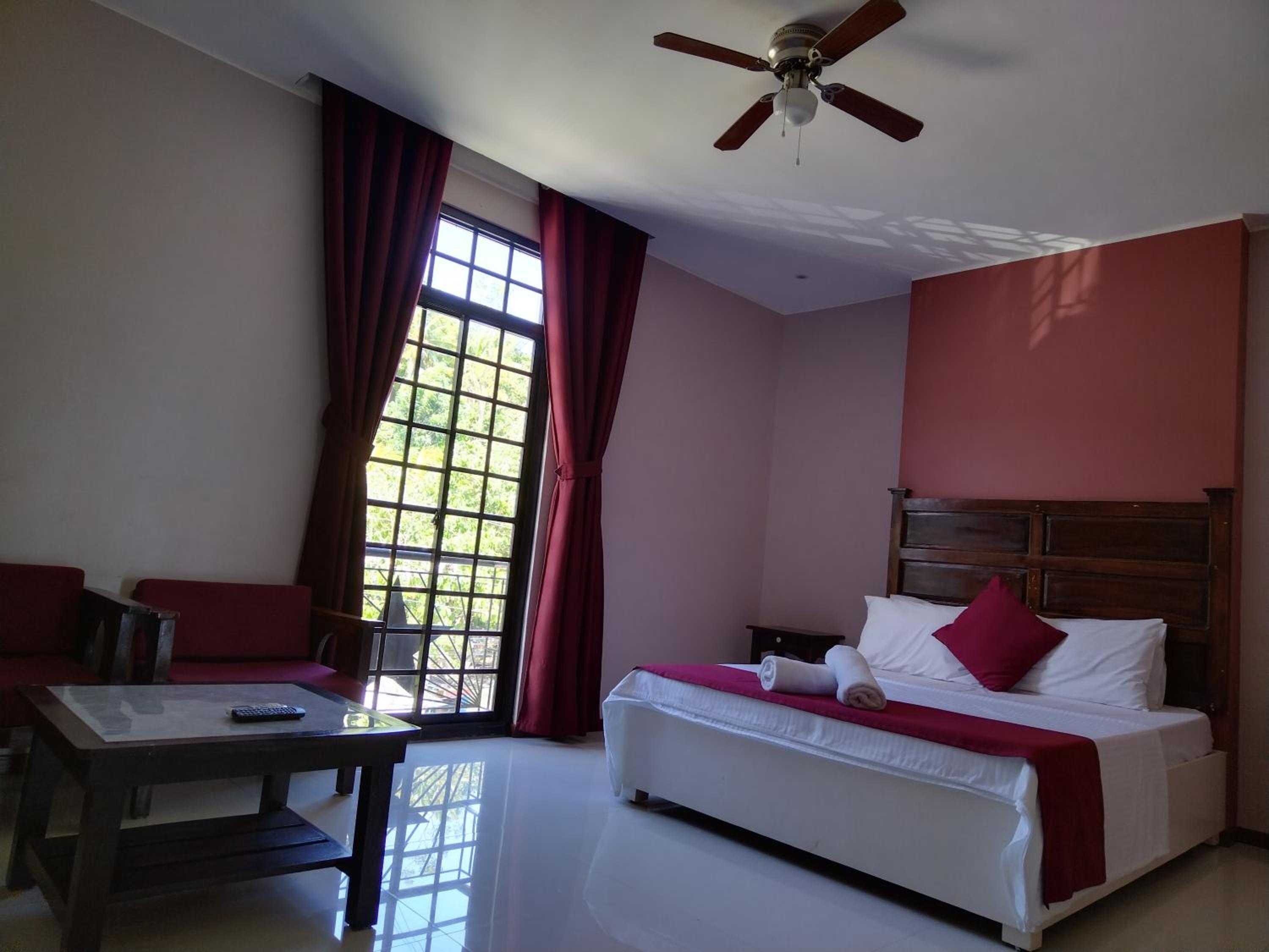 Deluxe Double Room photo 2