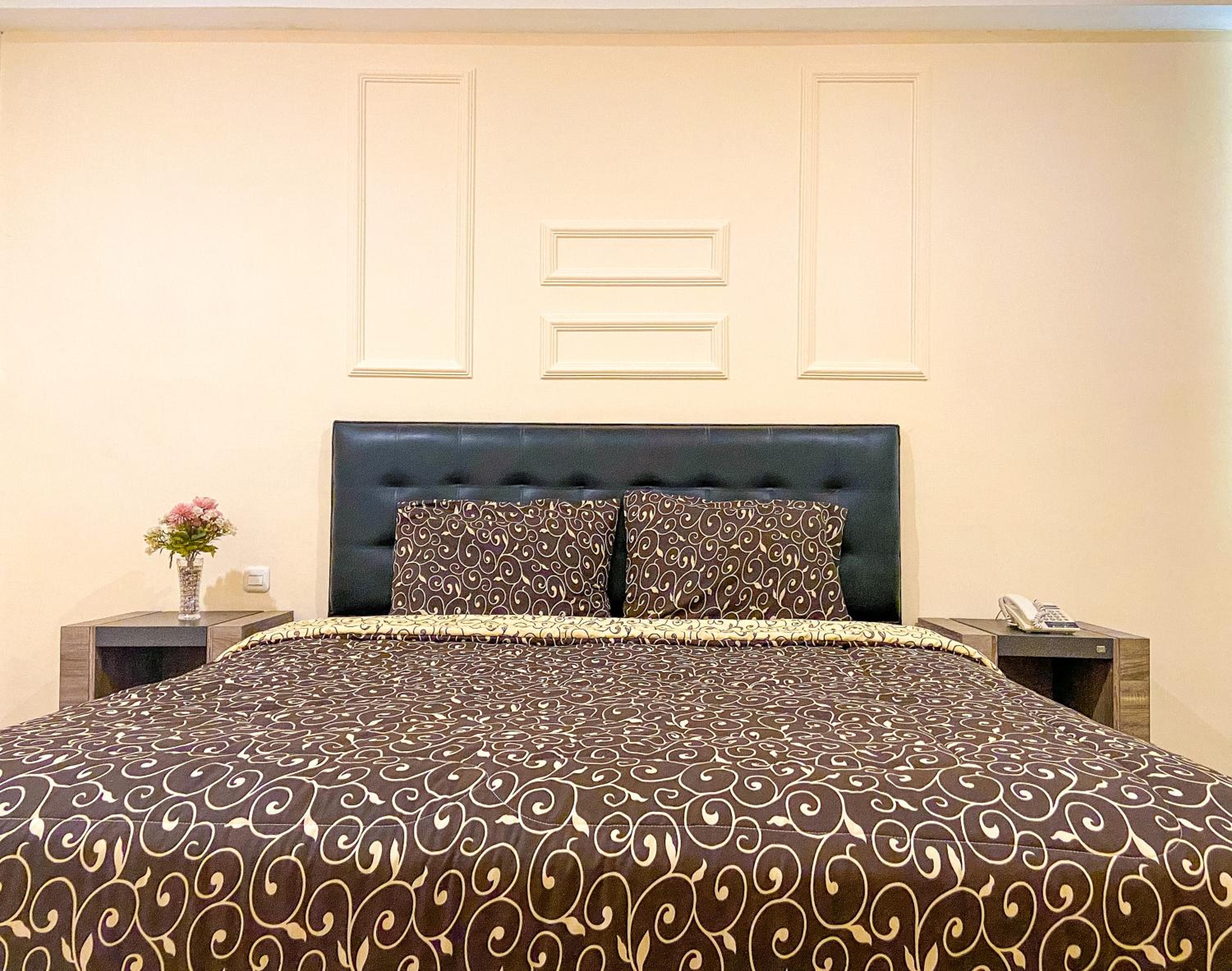 Deluxe Double Room - Photo 12