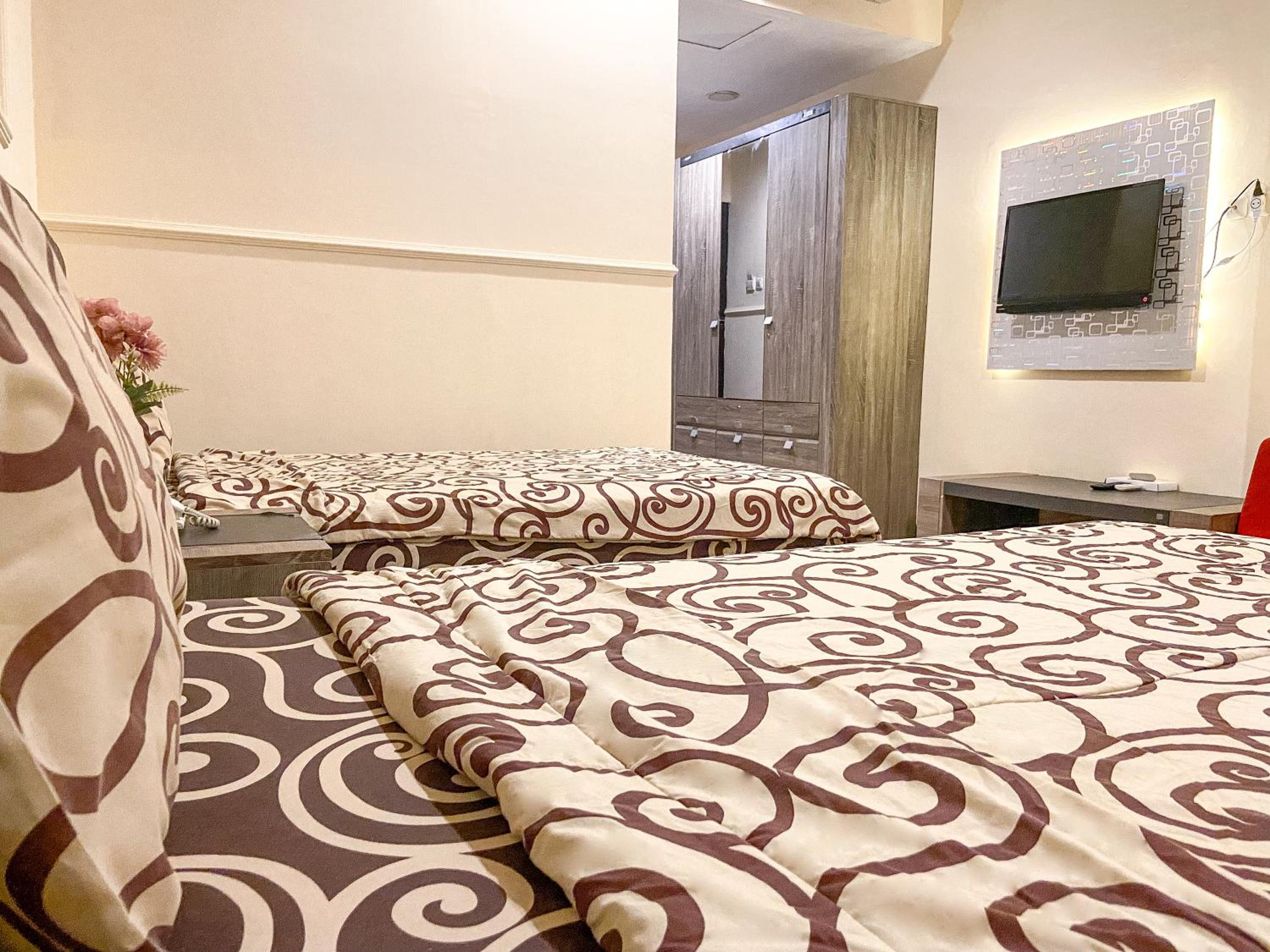 Delxue Twin Room - Photo 8