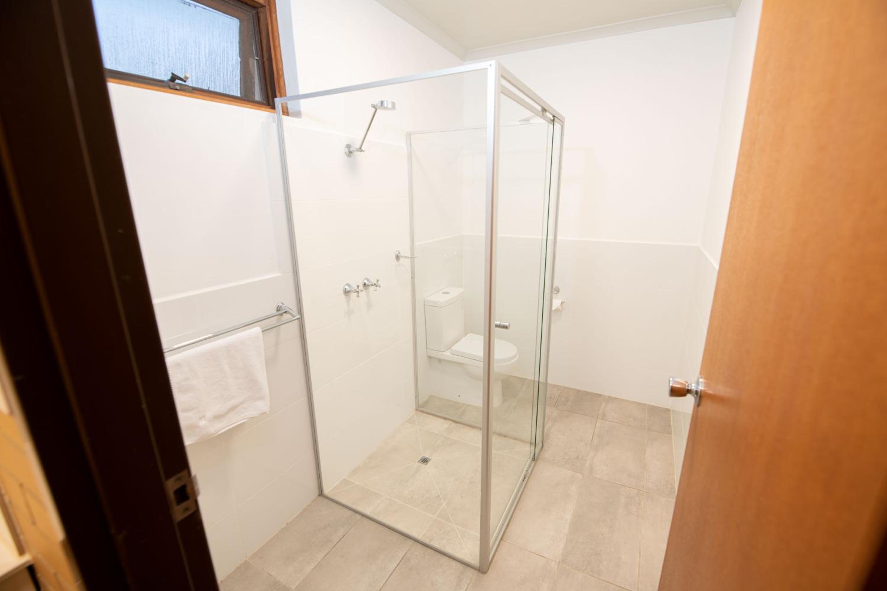 Standard - Upstairs - Photo 7