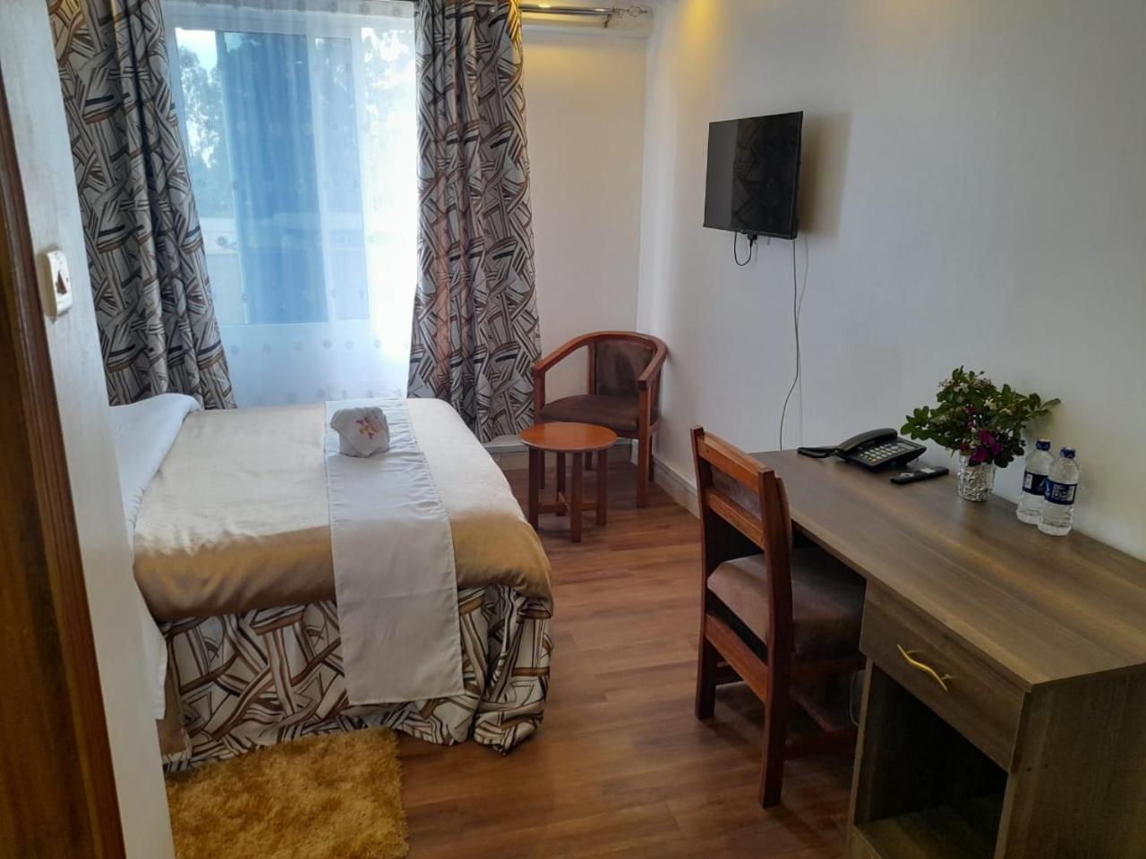 Standard Double Room photo 1