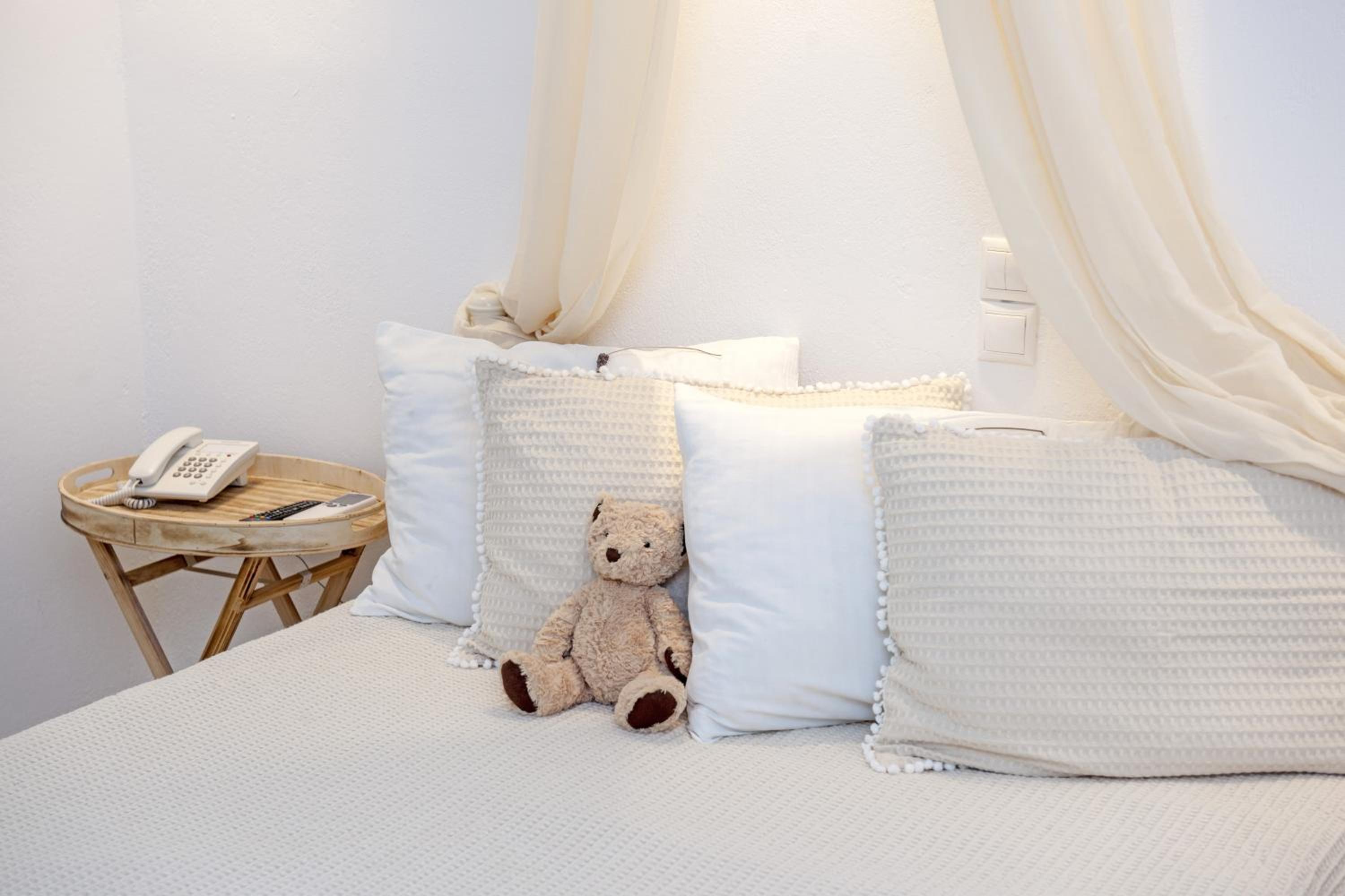 Standard Double Room - Photo 14