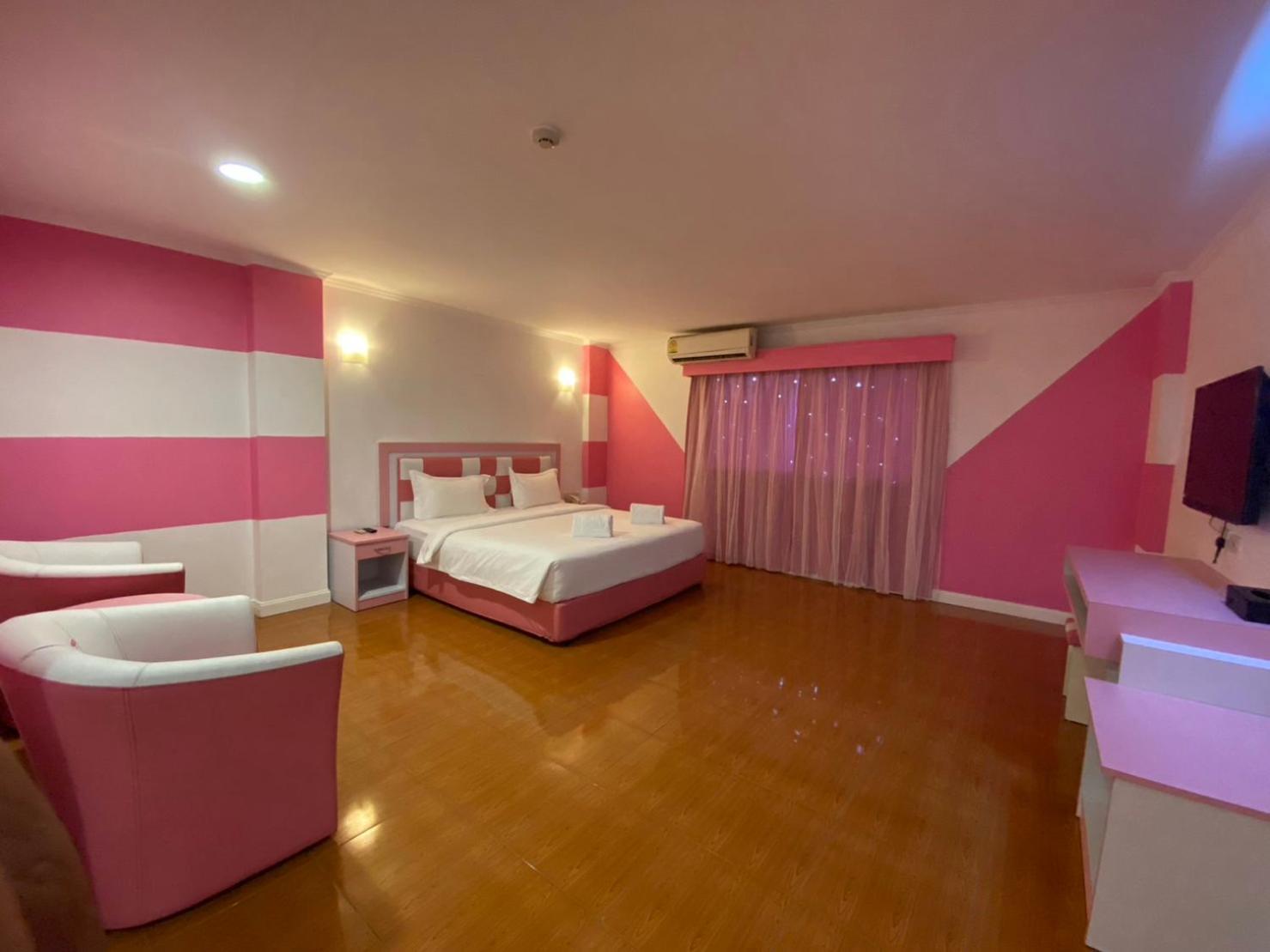Superior King Room photo 3