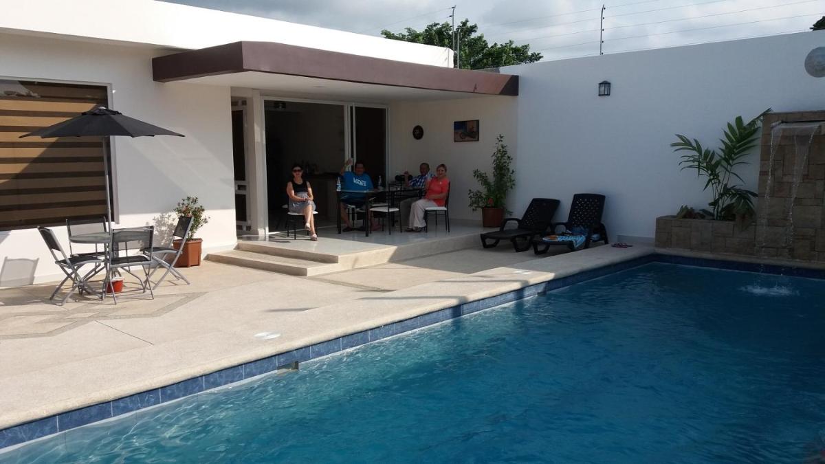 Four-Bedroom House photo 1