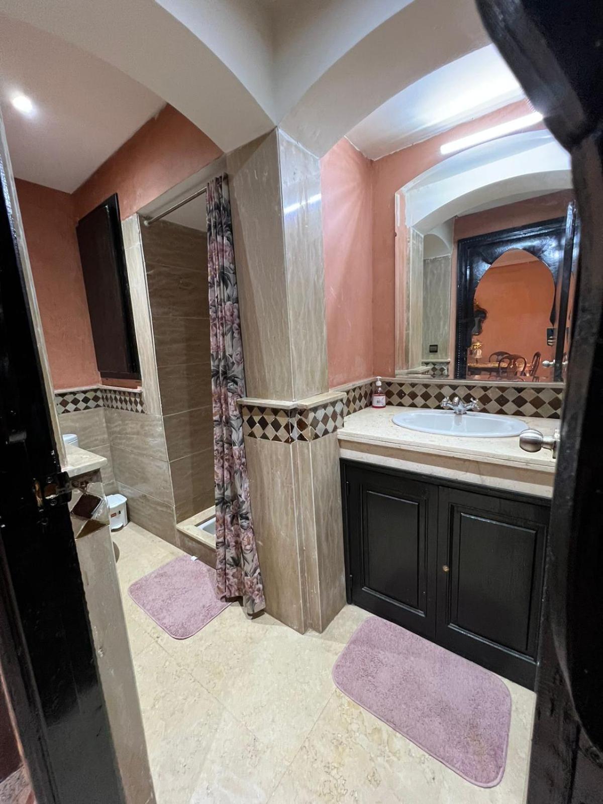 One-Bedroom Apartment - Photo 13