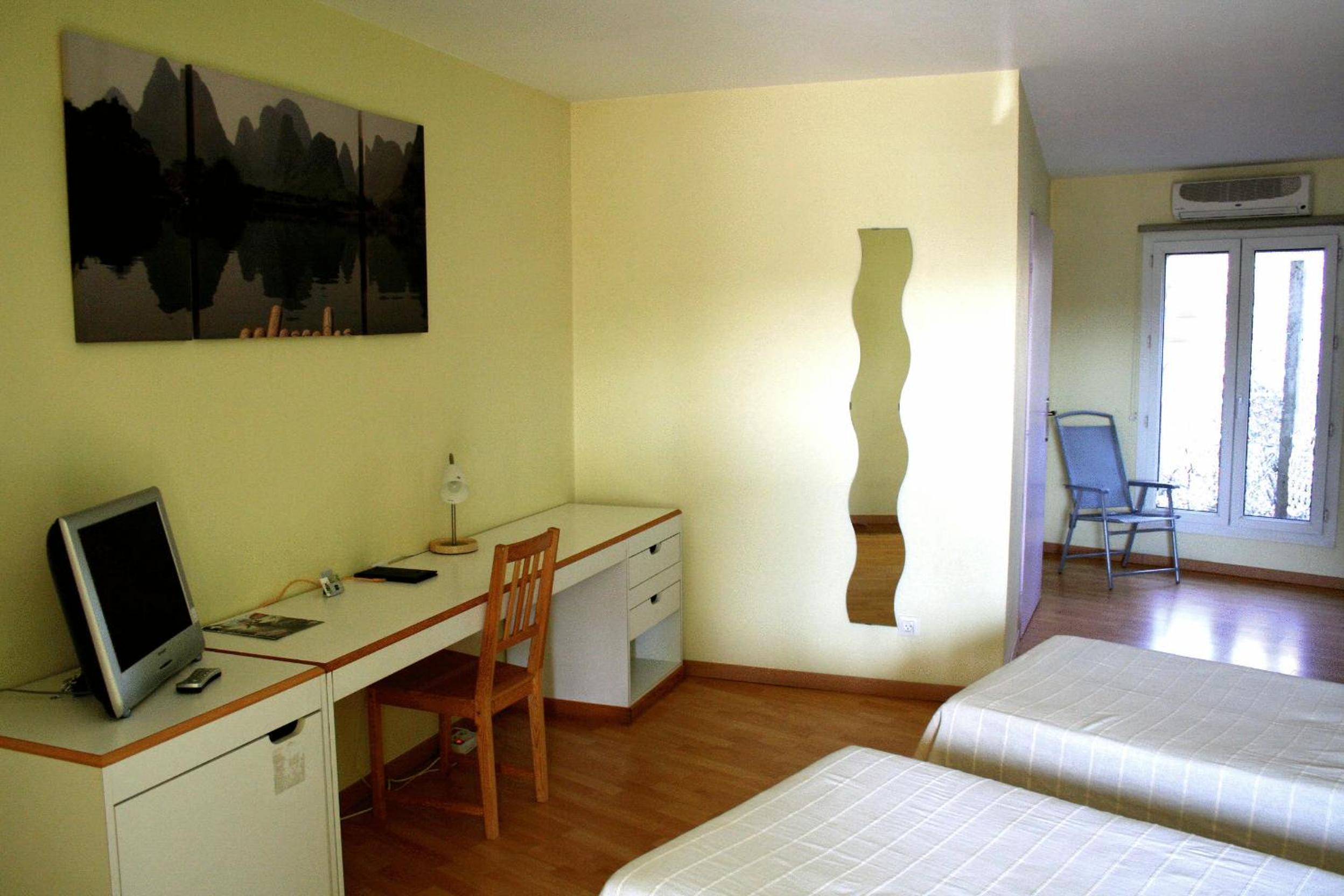 Family Room (4 People)