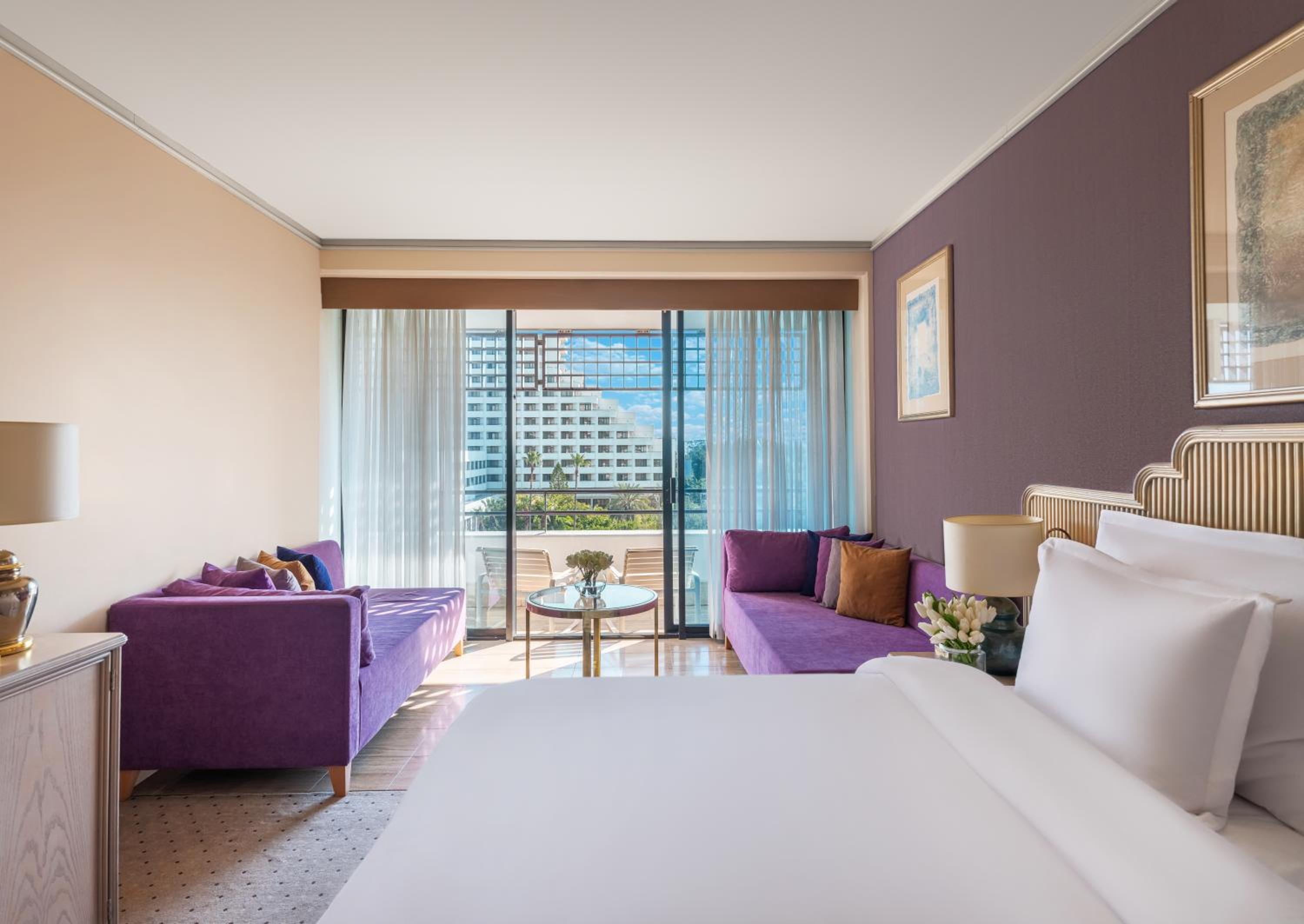 Comfort Double Room with Two Sofa Beds and Sea View photo 2
