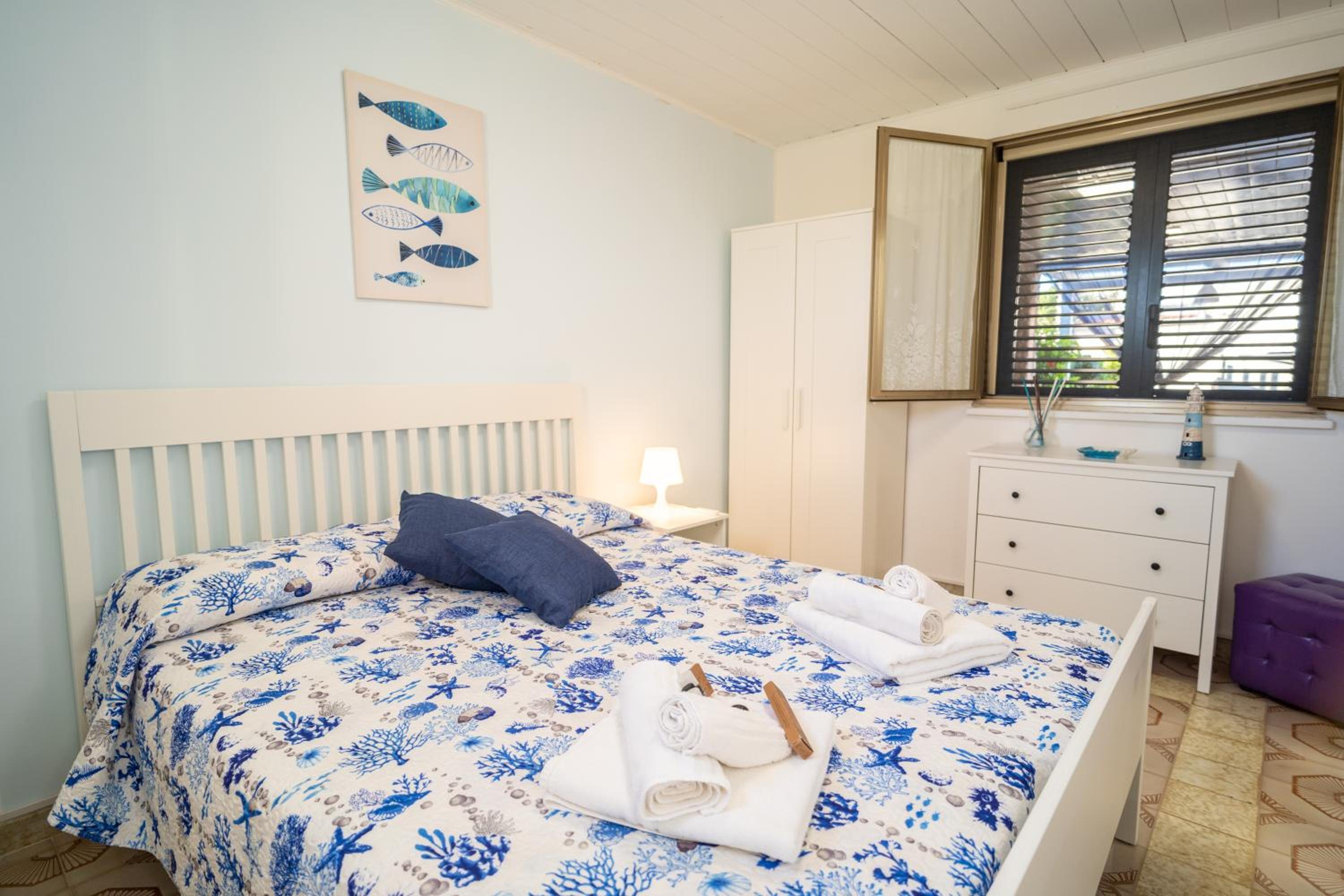 Three-Bedroom House photo 1