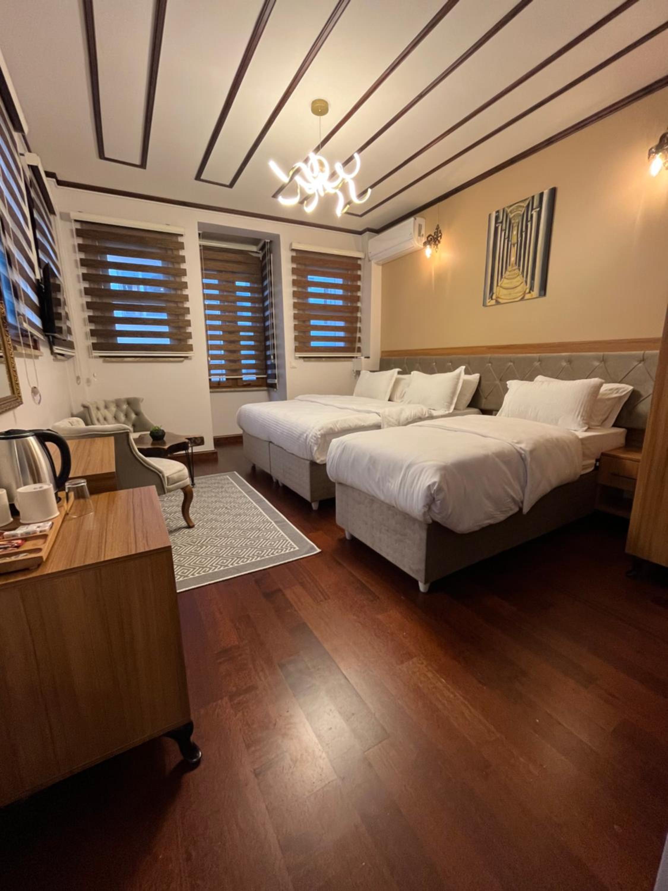 Triple Room with Balcony photo 3