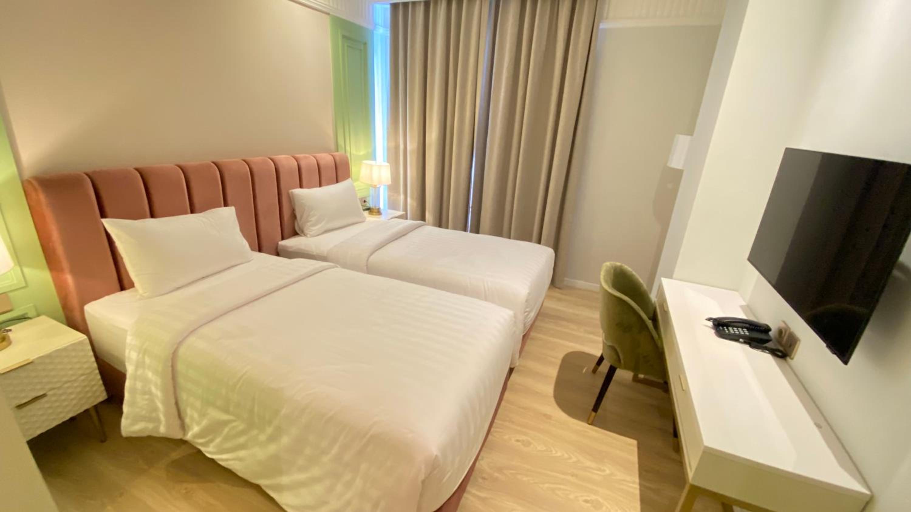 Superior Twin Room - Photo 6