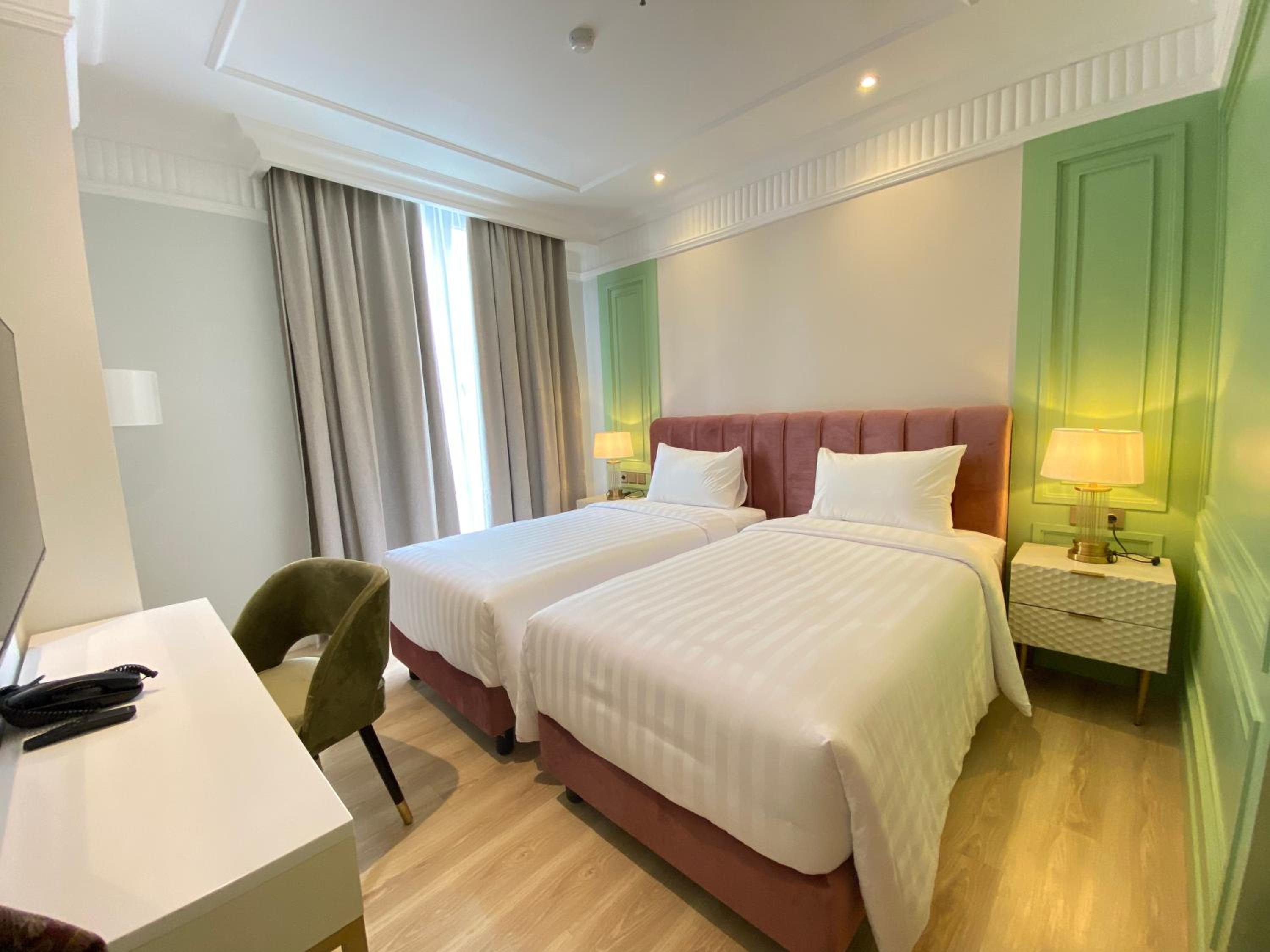 Superior Twin Room - Photo 1